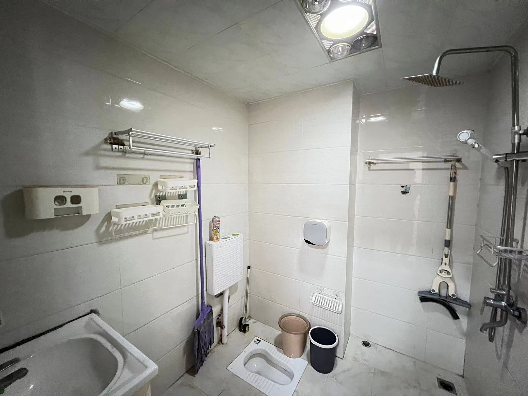 中泰财富湘江 1室1厅1卫 33.0万 中泰财富湘江 1室1厅1卫 33.0万室内图