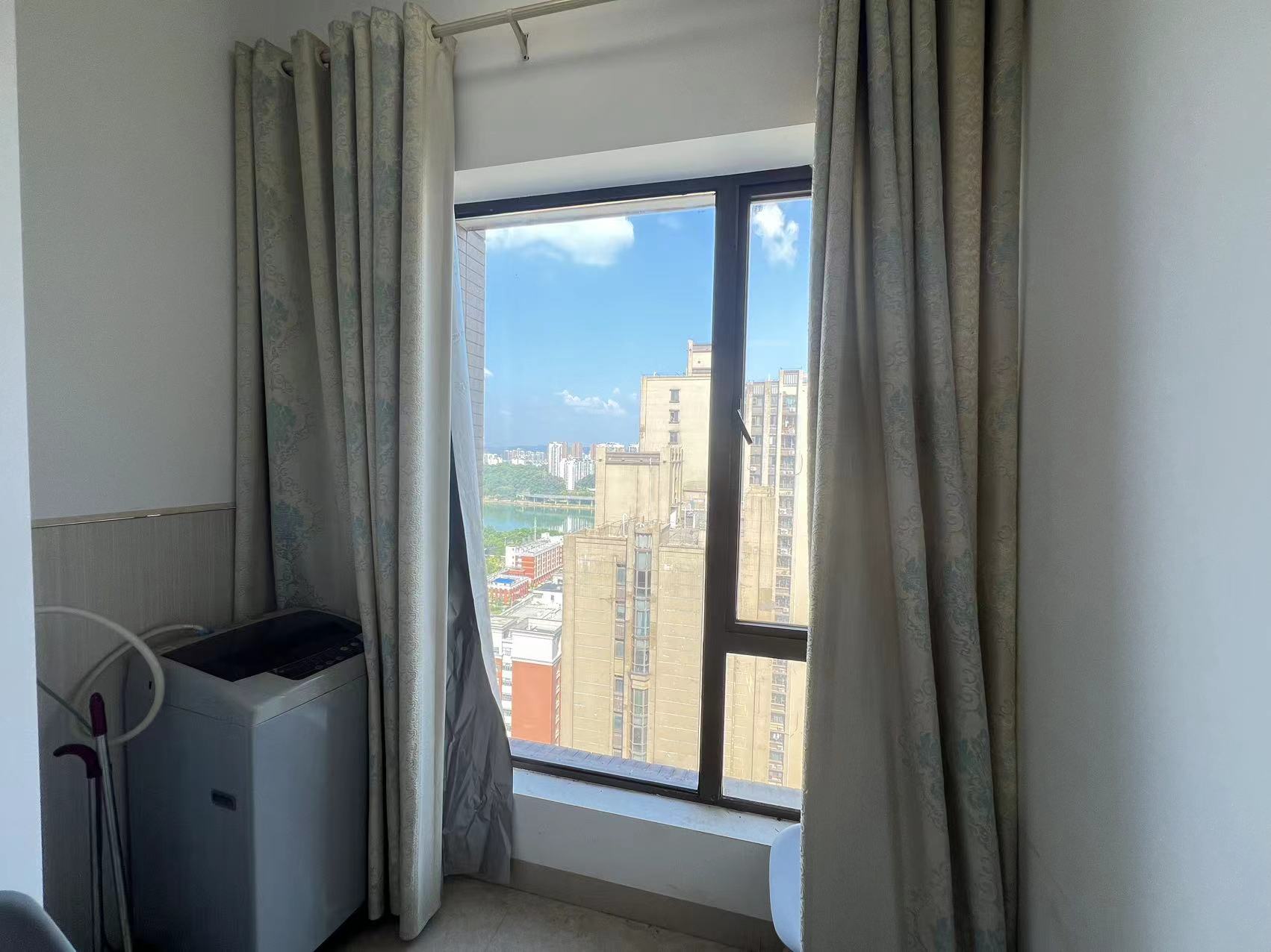 中泰财富湘江 1室1厅1卫 33.0万 中泰财富湘江 1室1厅1卫 33.0万室内图