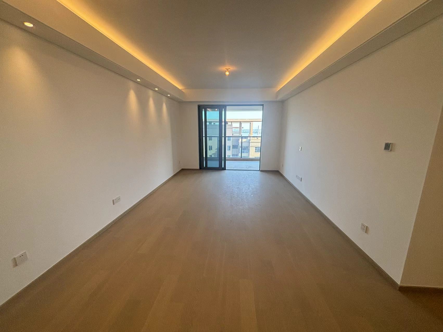 晋合湘水湾六期  3室2厅2卫    102.0万 晋合湘水湾六期  3室2厅2卫    102.0万室内图