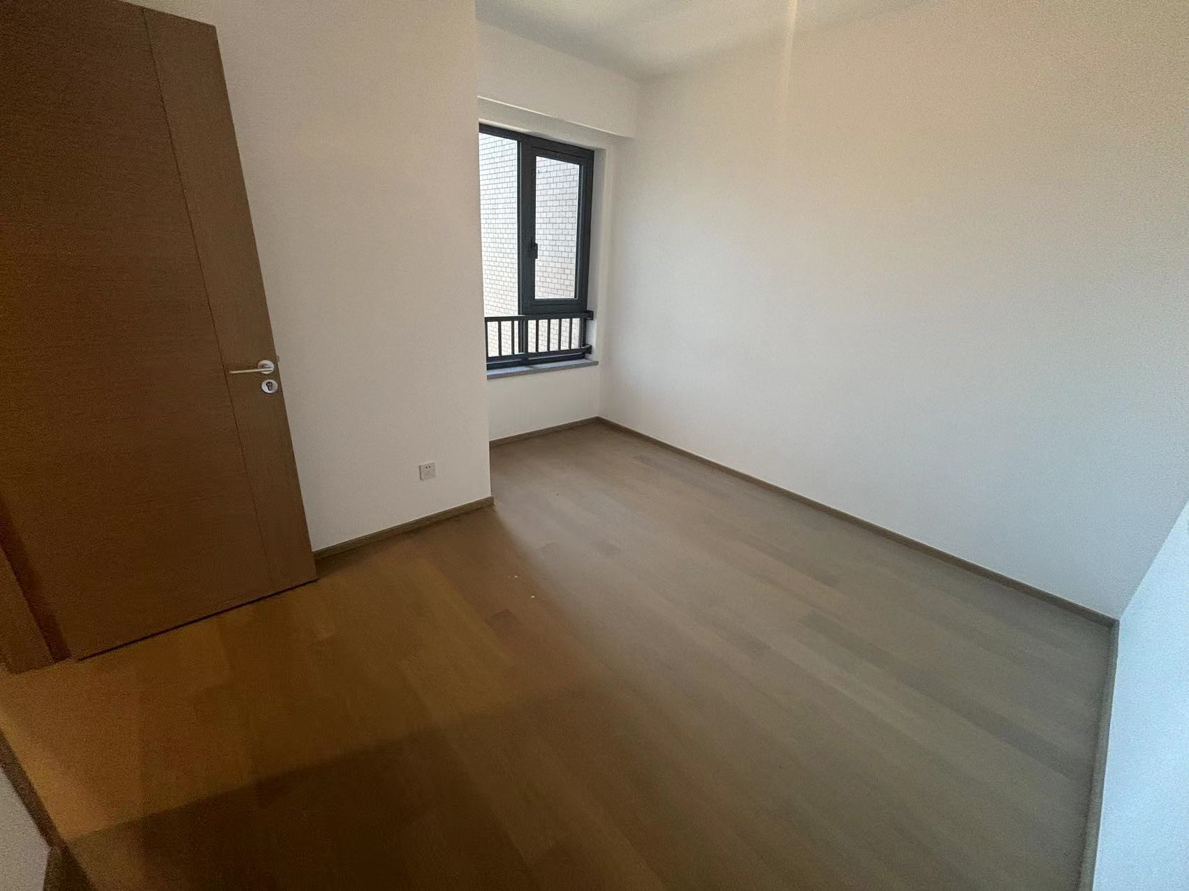 晋合湘水湾六期  3室2厅2卫    102.0万 晋合湘水湾六期  3室2厅2卫    102.0万室内图