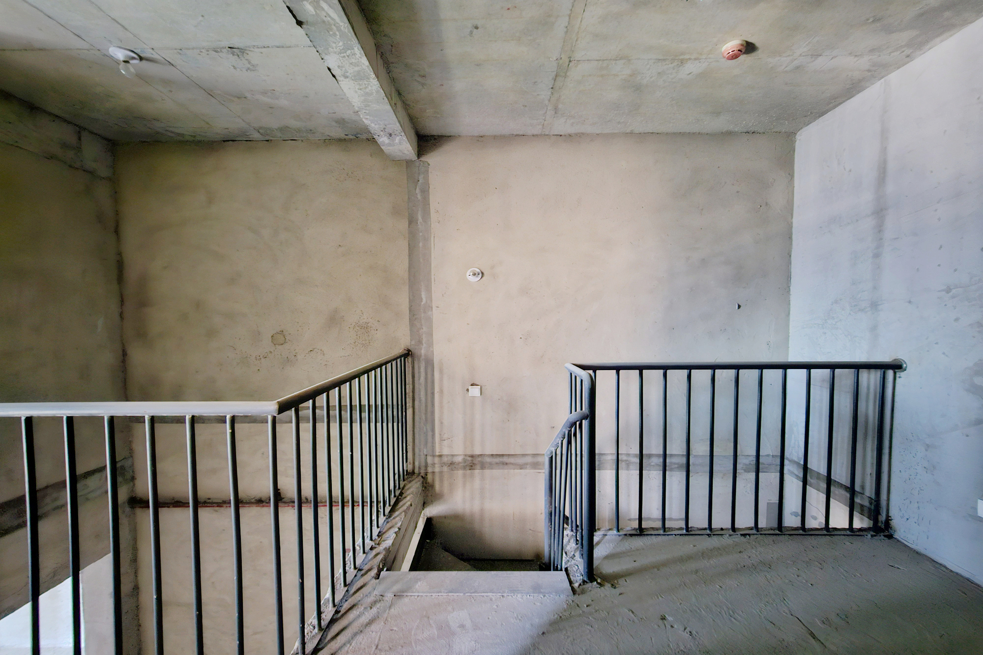 明昇壹城（明昇时代广场）二期  3室2厅2卫    148.0万其他