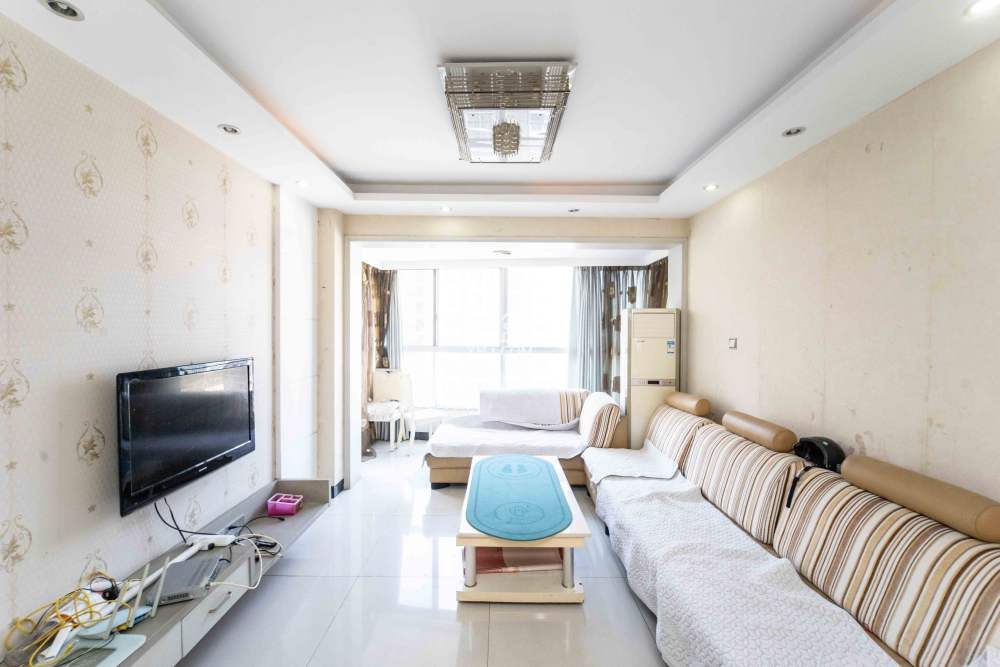 山水华景  3室2厅1卫   78.00万