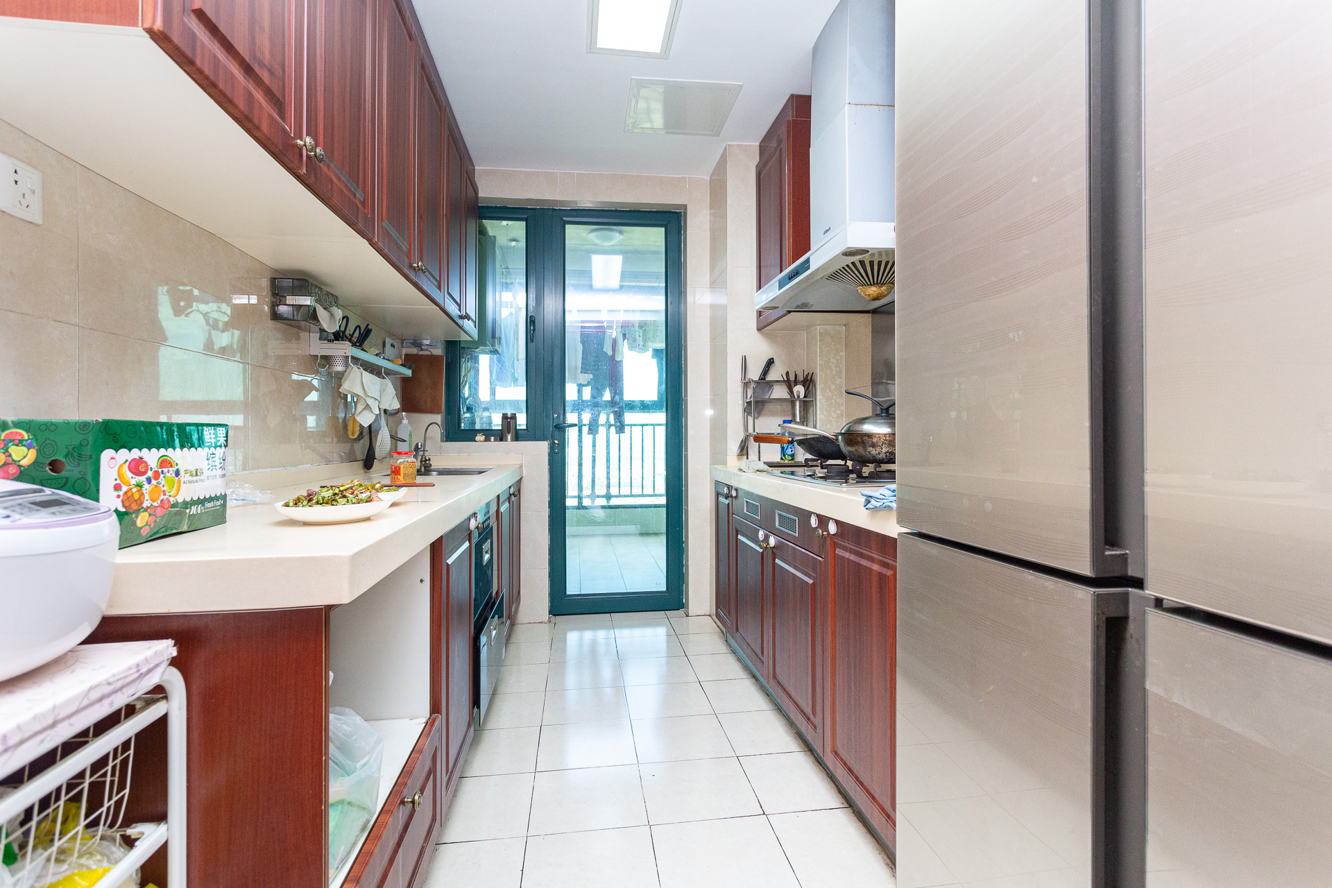 恒大名都 3室2厅2卫 78.0万 恒大名都 3室2厅2卫 78.0万厨房