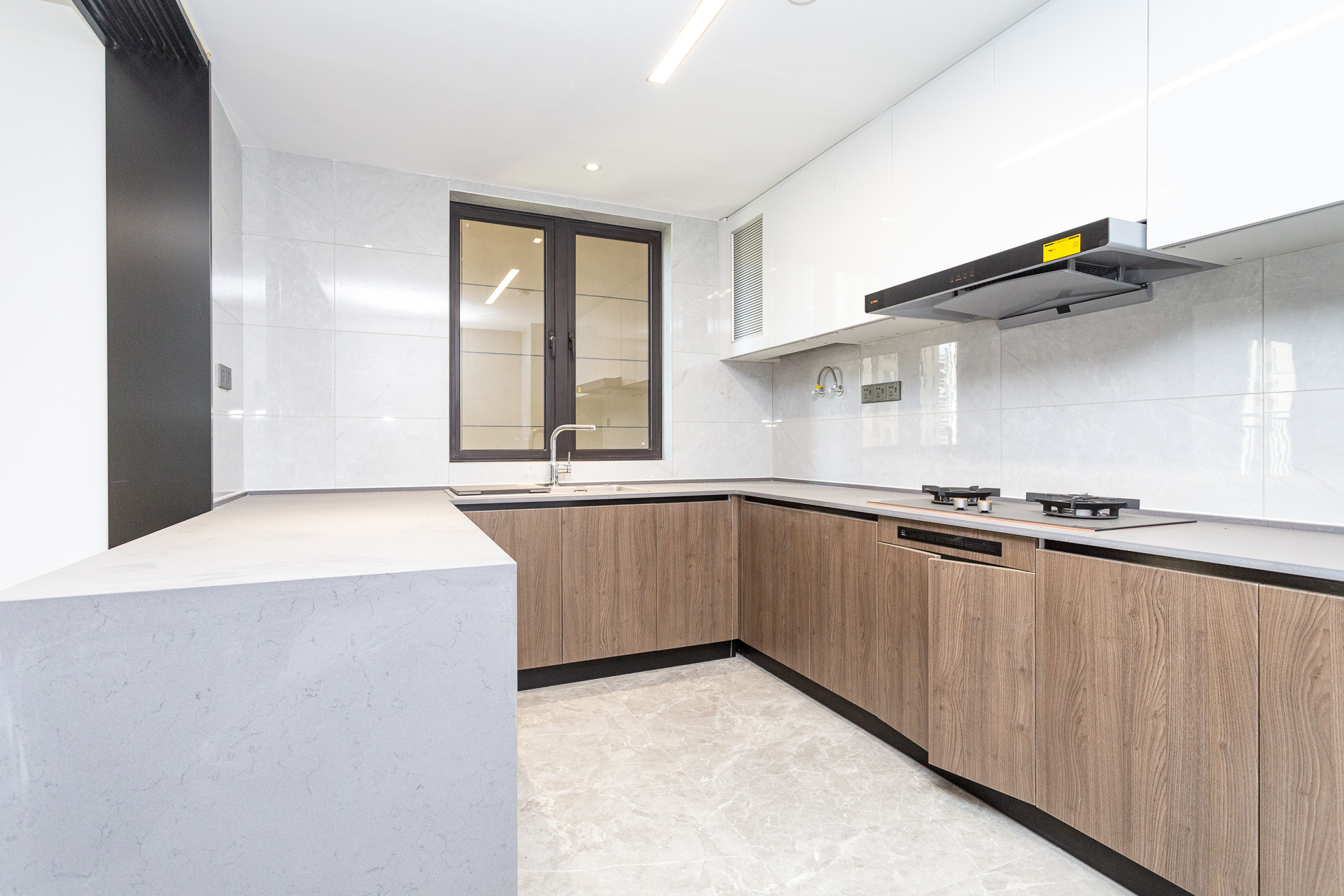 万科滨河道 4室2厅2卫 215.0万 万科滨河道 4室2厅2卫 215.0万厨房