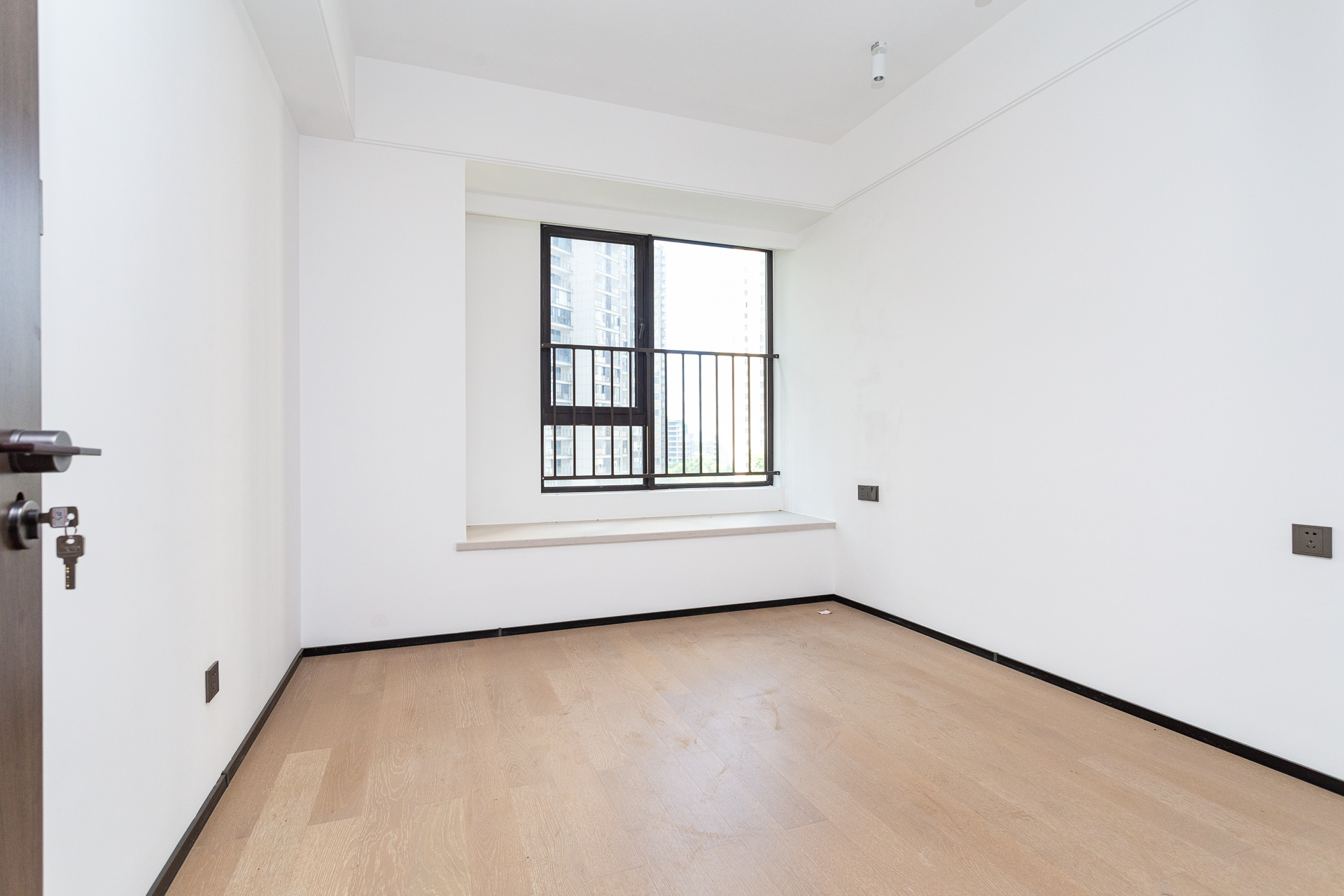 万科滨河道 4室2厅2卫 215.0万 万科滨河道 4室2厅2卫 215.0万卧室