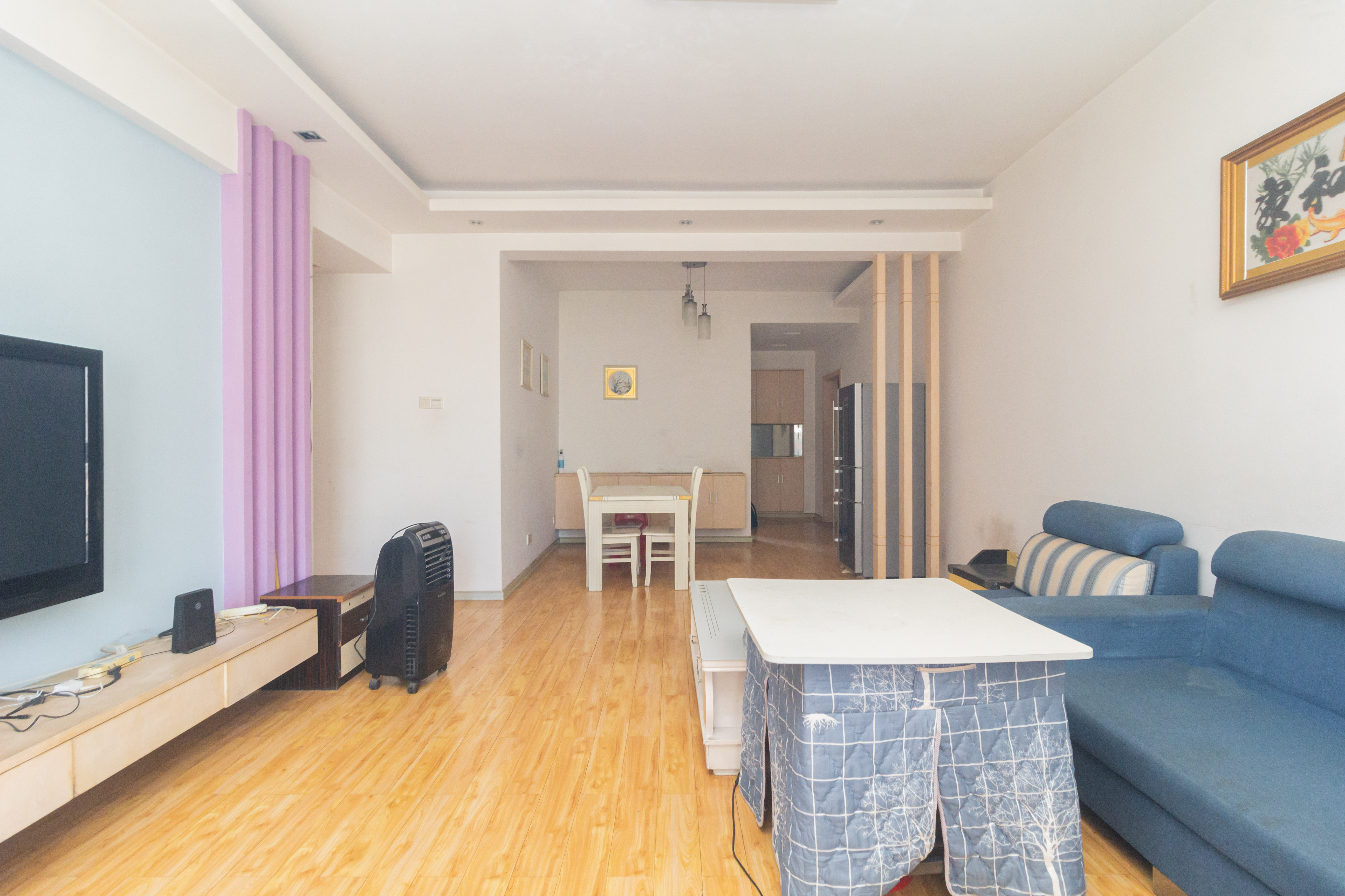 东城名苑 3室2厅1卫 58.0万 东城名苑 3室2厅1卫 58.0万客厅