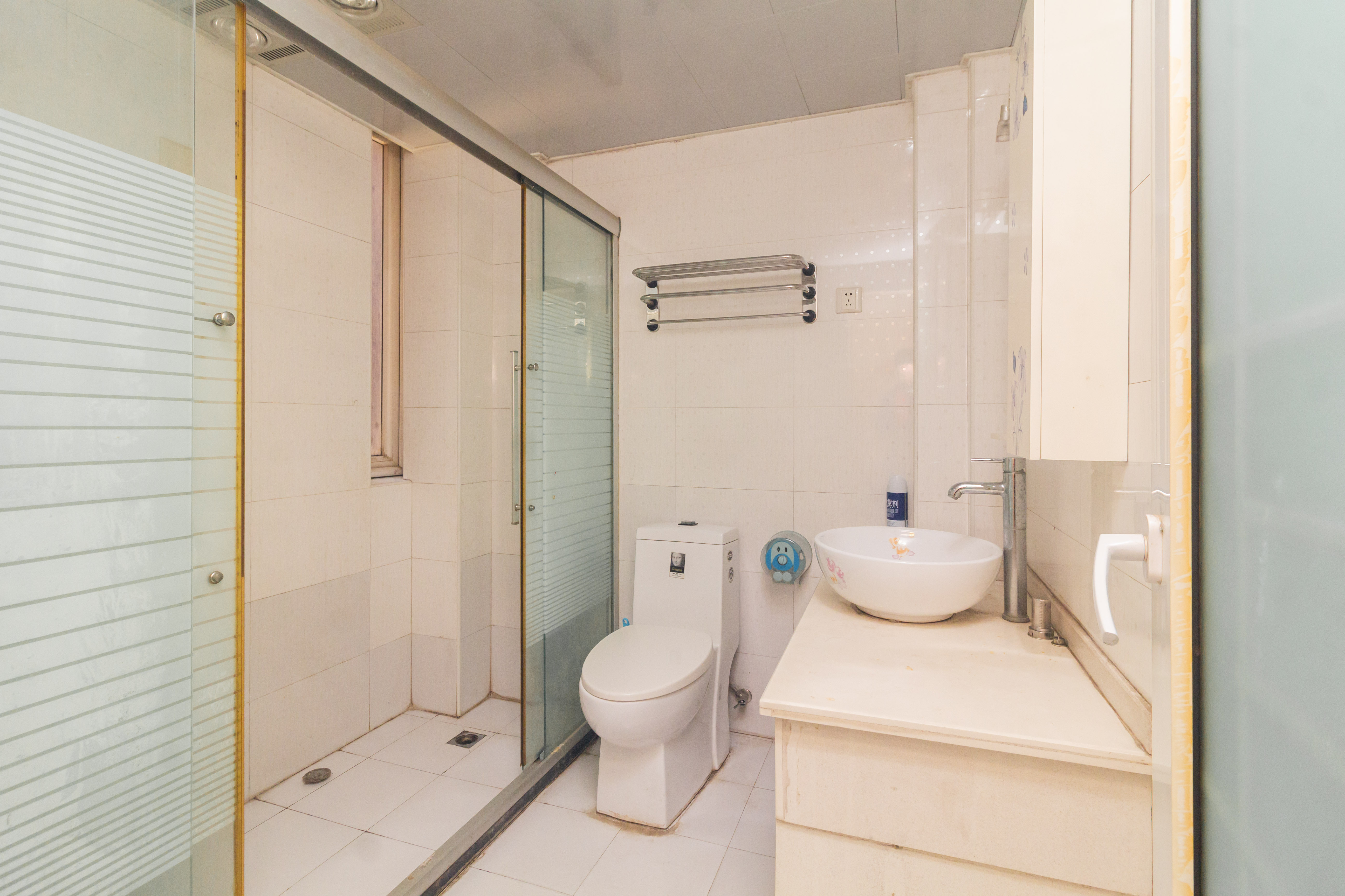 东城名苑 3室2厅1卫 58.0万 东城名苑 3室2厅1卫 58.0万卫生间