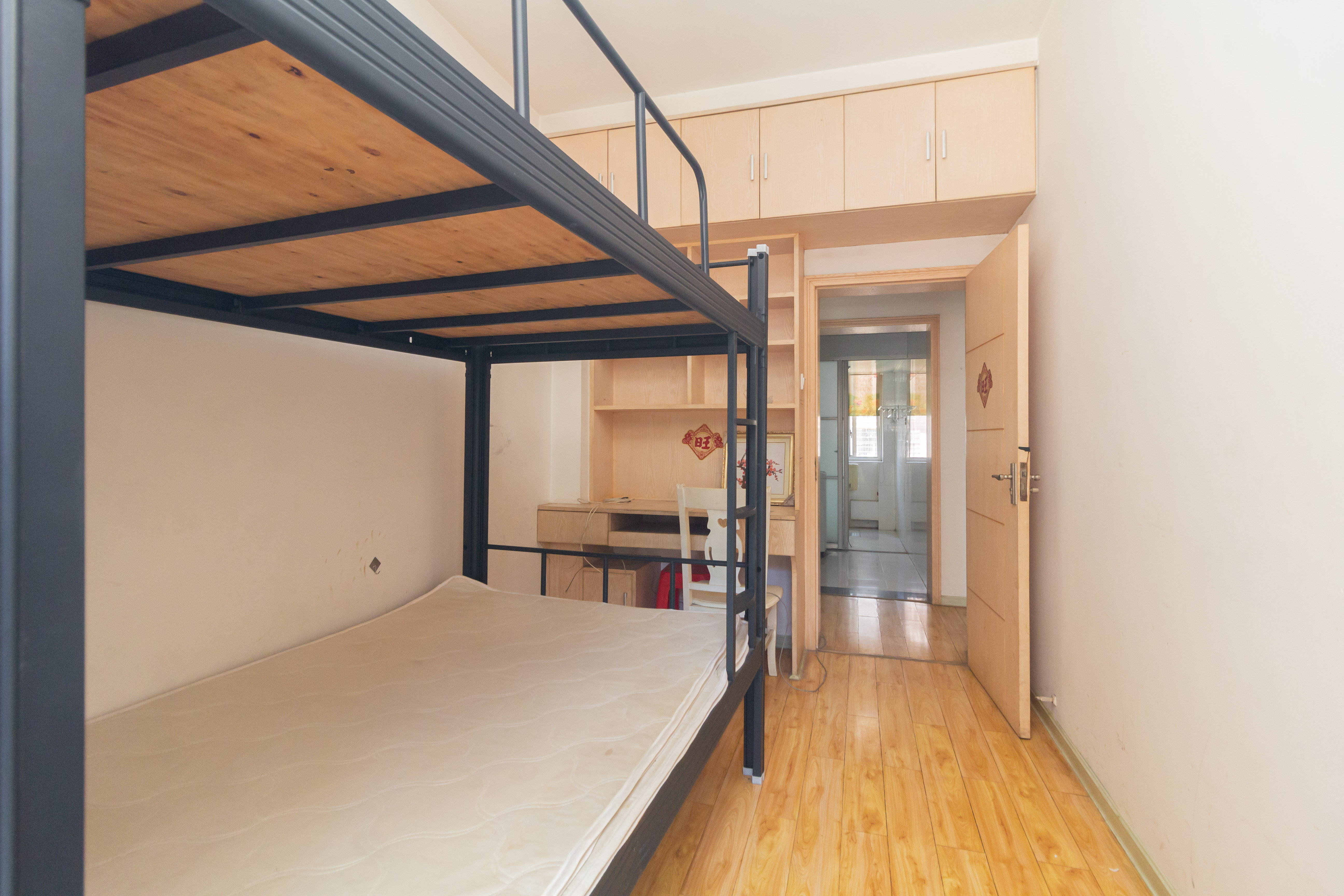 东城名苑 3室2厅1卫 58.0万 东城名苑 3室2厅1卫 58.0万卧室