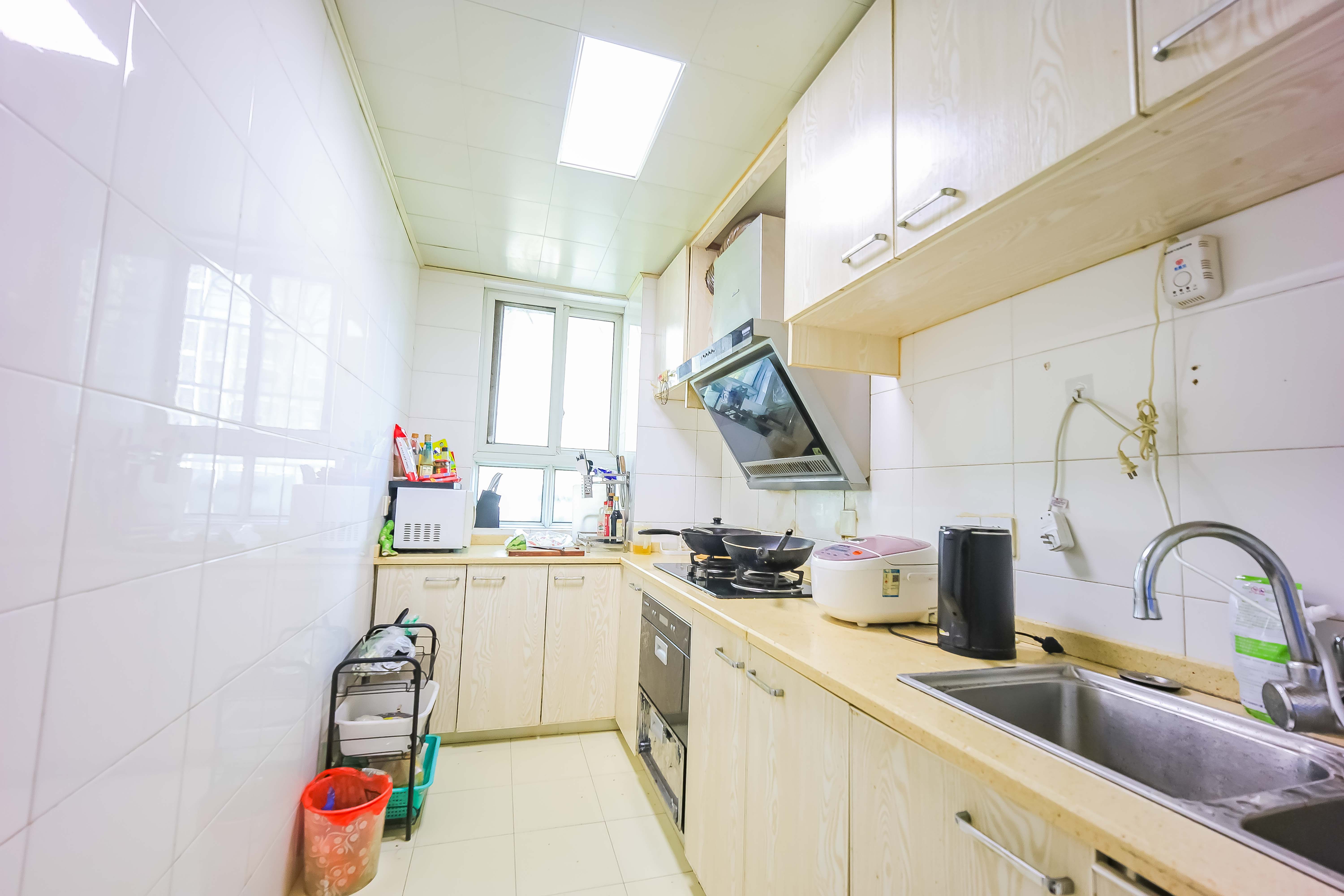 永宏阁  3室2厅2卫    65.0万 永宏阁  3室2厅2卫    65.0万厨房