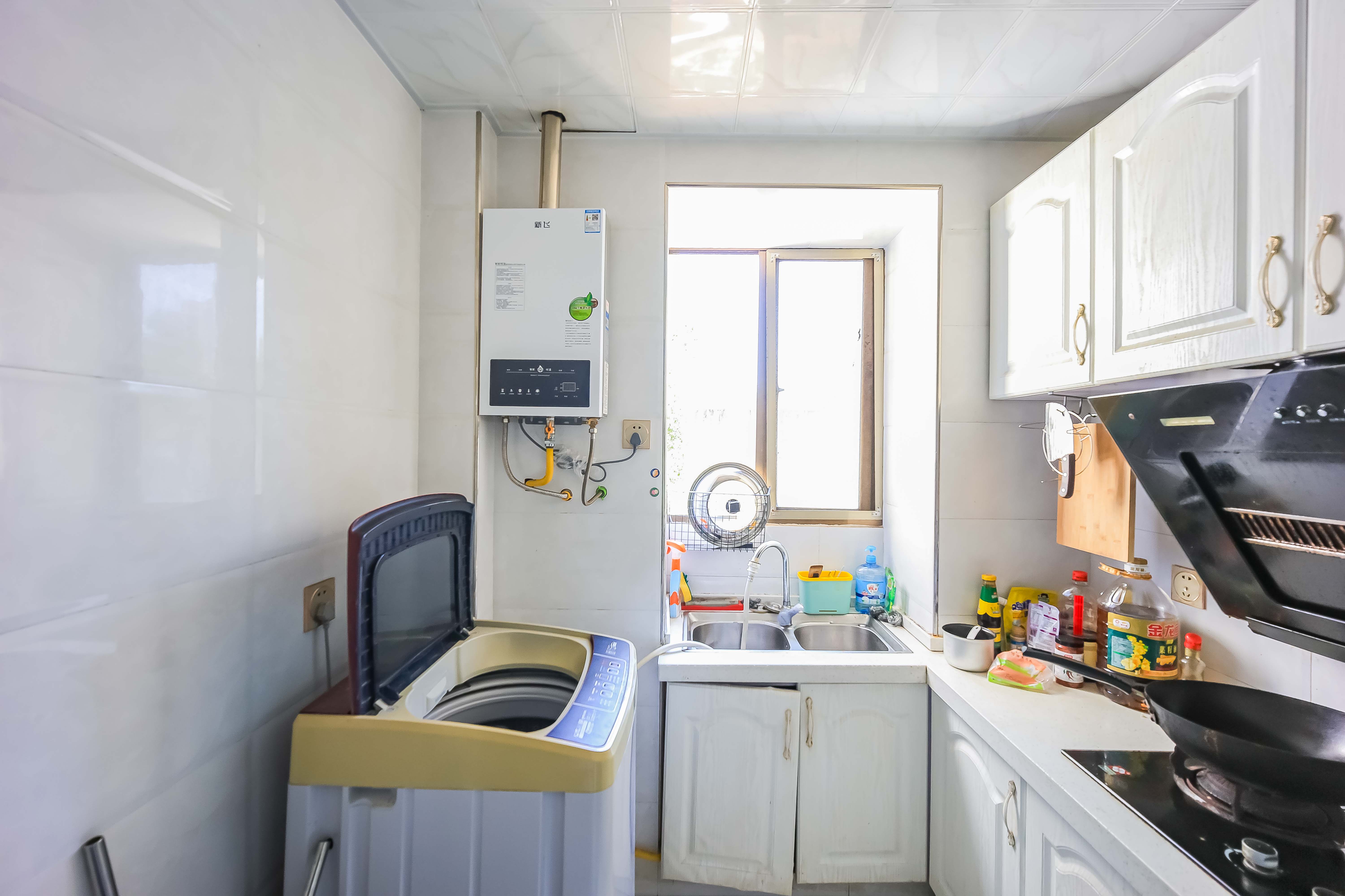 轻苑小区  3室2厅1卫    50.0万 轻苑小区  3室2厅1卫    50.0万厨房