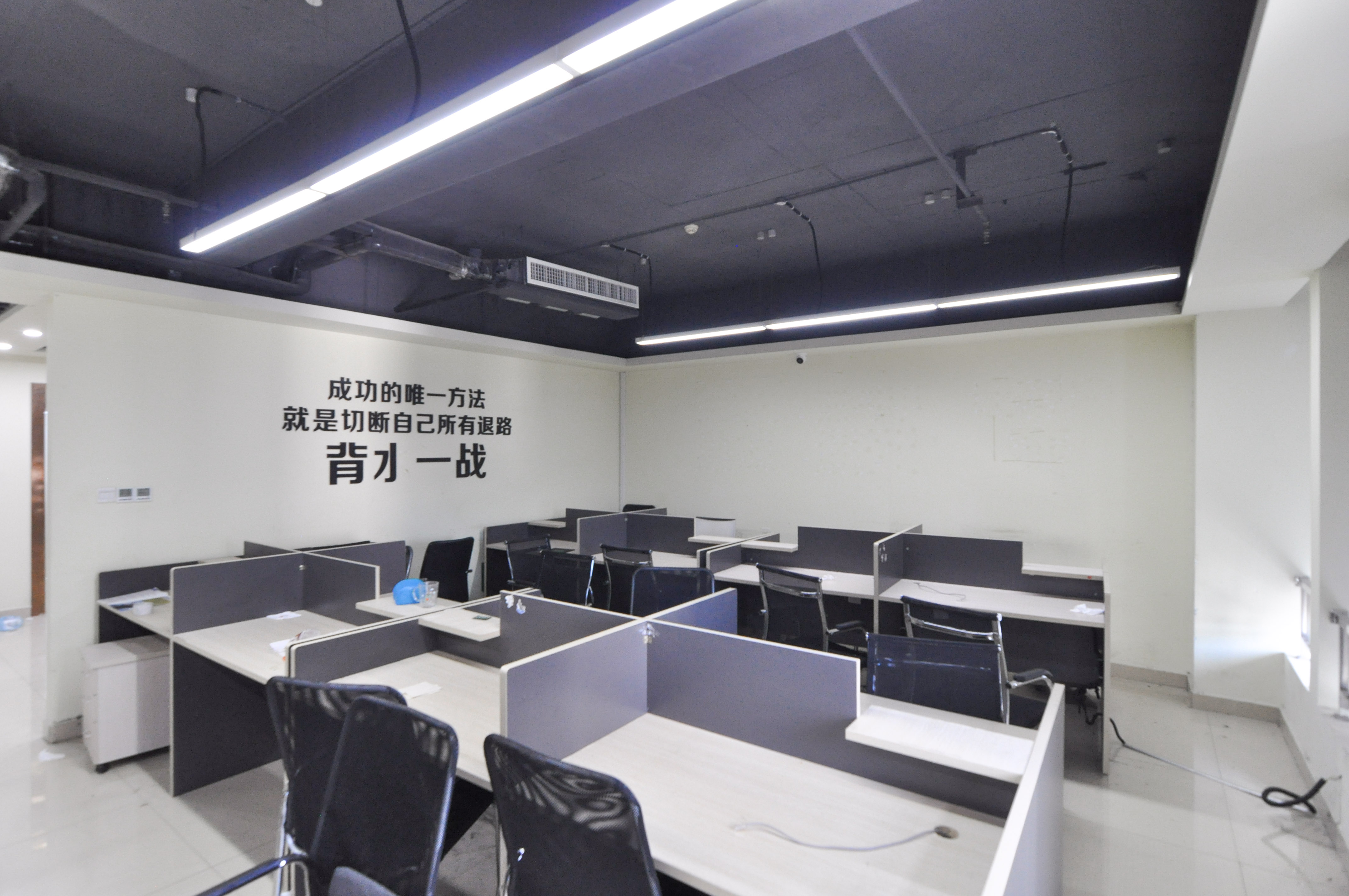 高信向日葵  1室1厅1卫   113.80万客厅