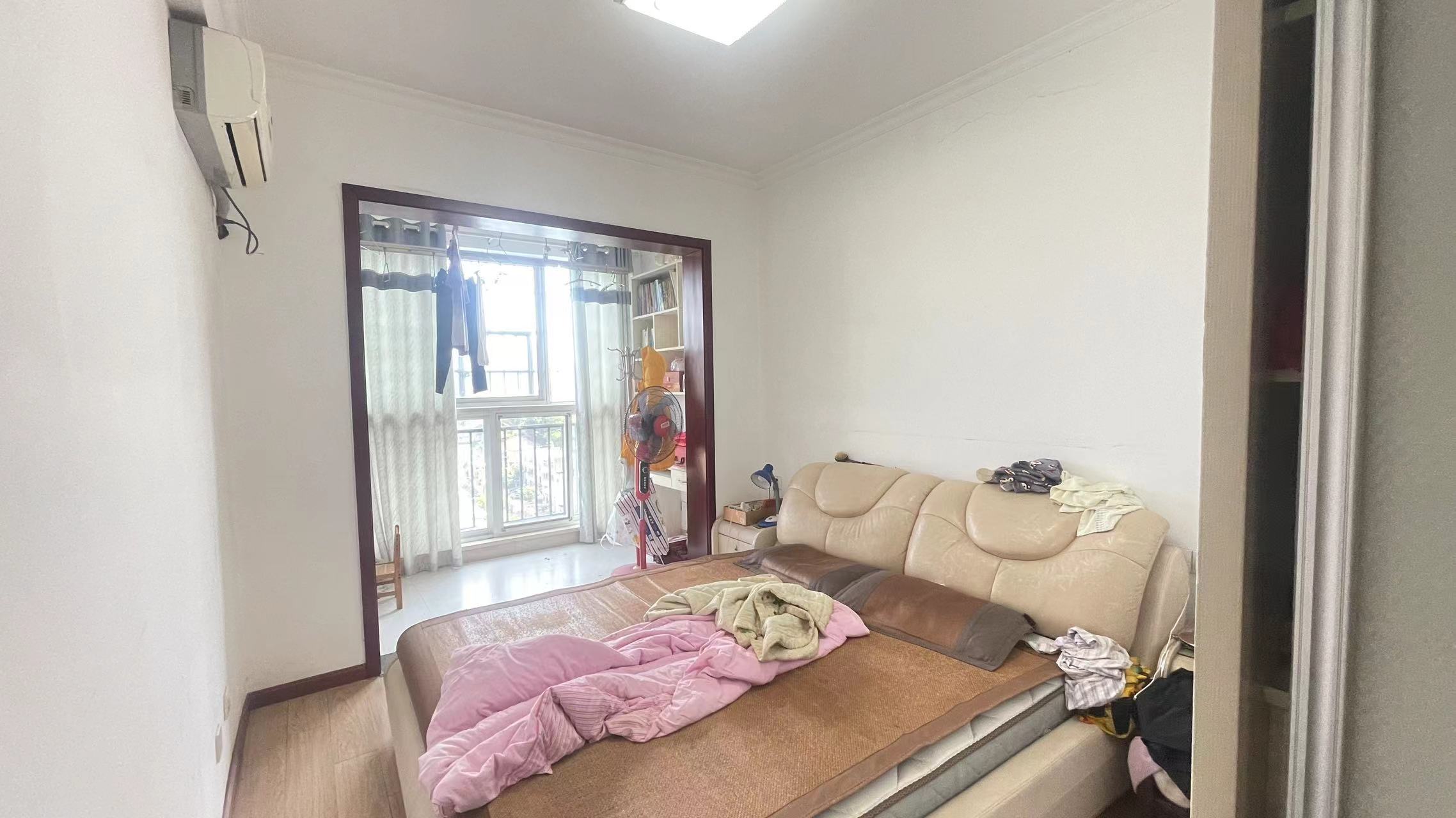 裕景龙苑  3室2厅2卫    50.0万 裕景龙苑  3室2厅2卫    50.0万室内图