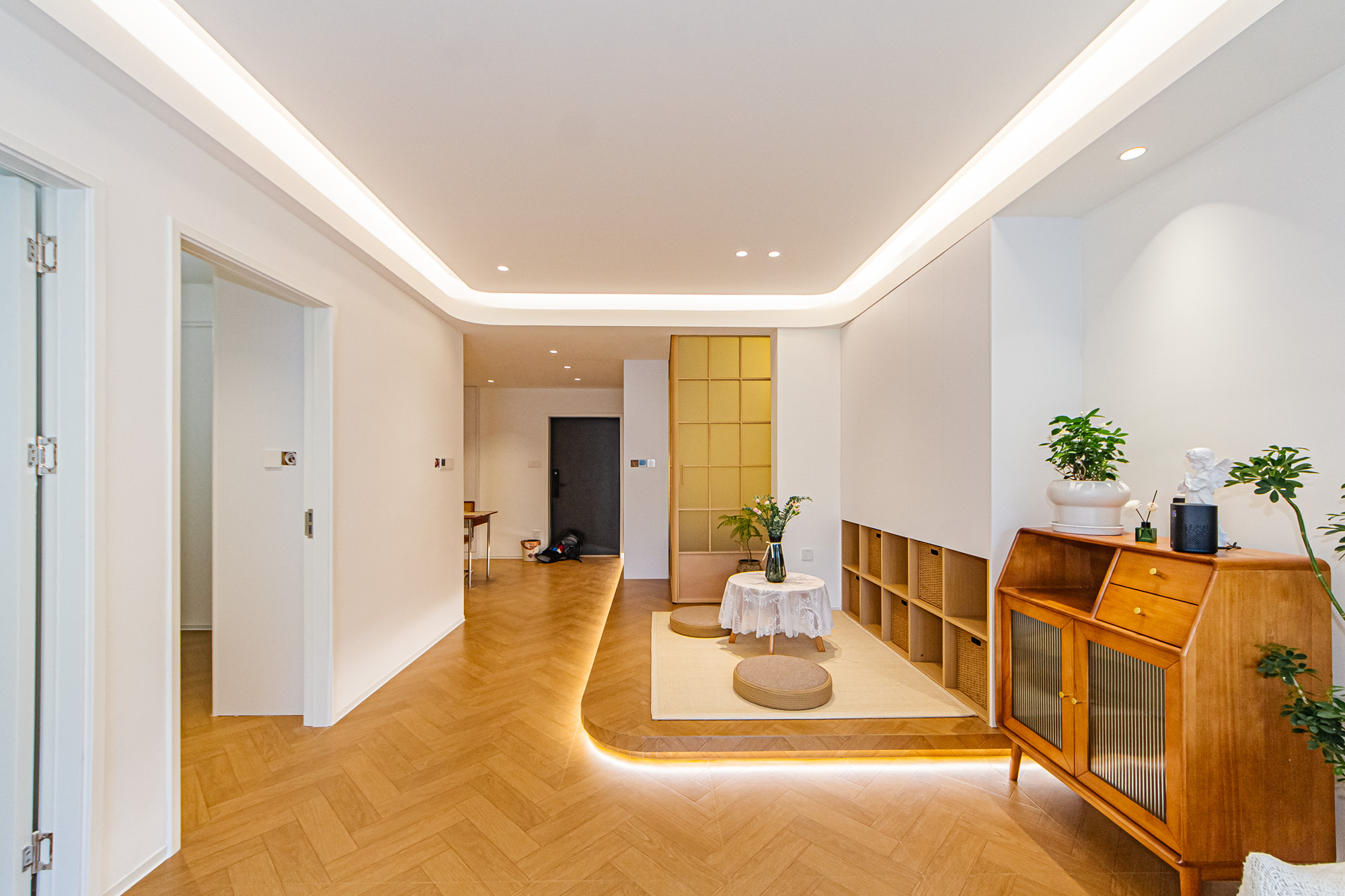 北辰三角洲E4区  3室2厅1卫    166.8万客厅