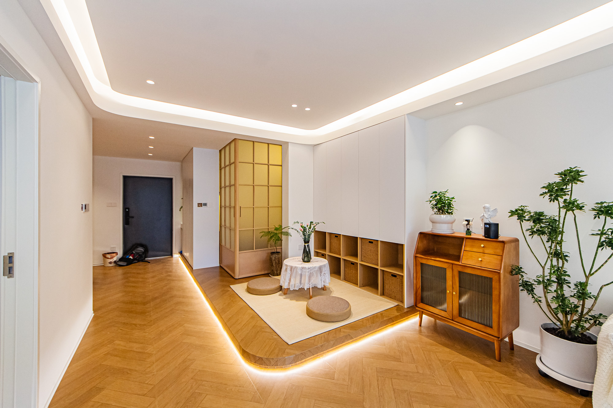 北辰三角洲E4区  3室2厅1卫    166.8万客厅