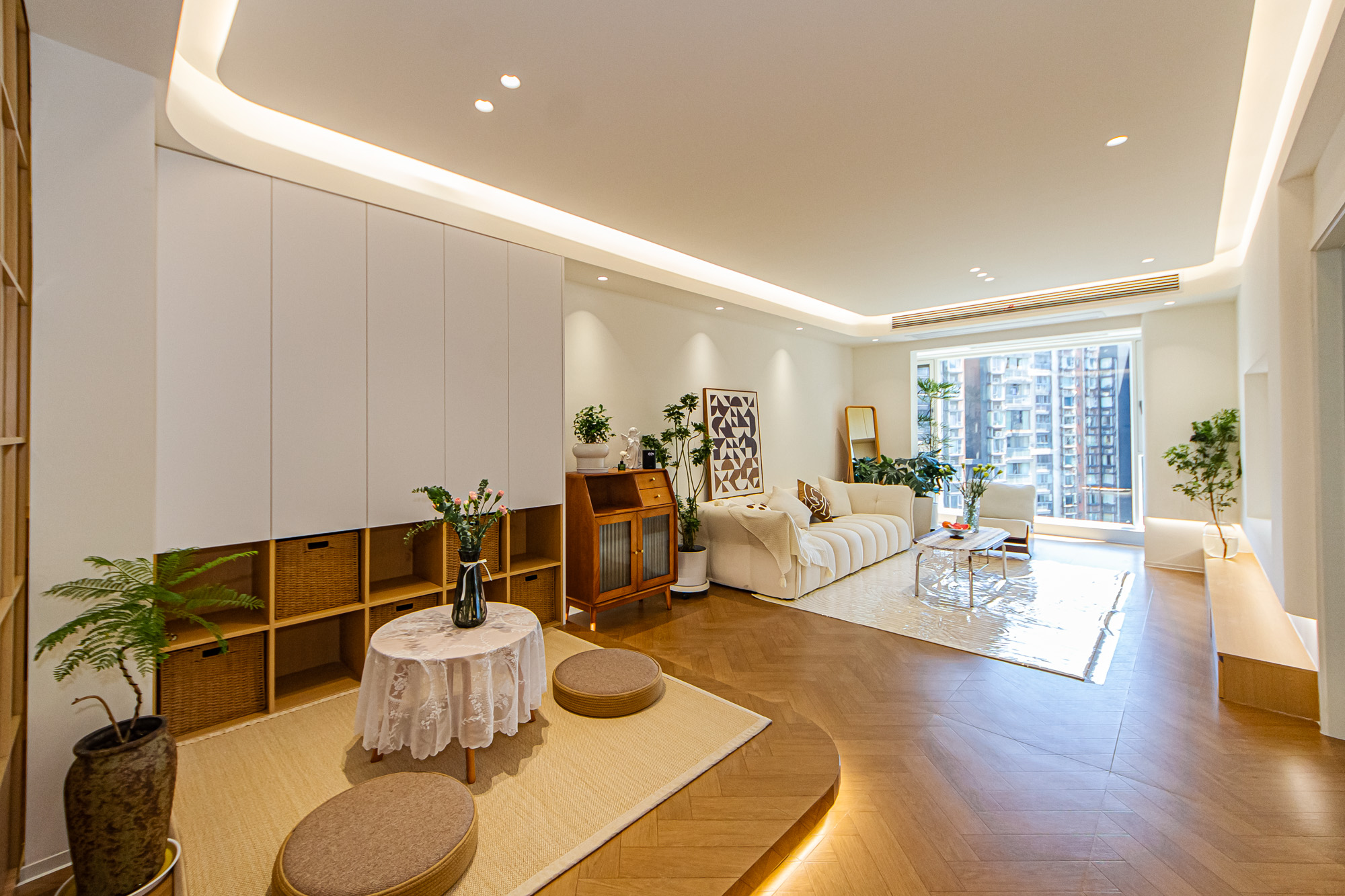 北辰三角洲E4区  3室2厅1卫    166.8万客厅