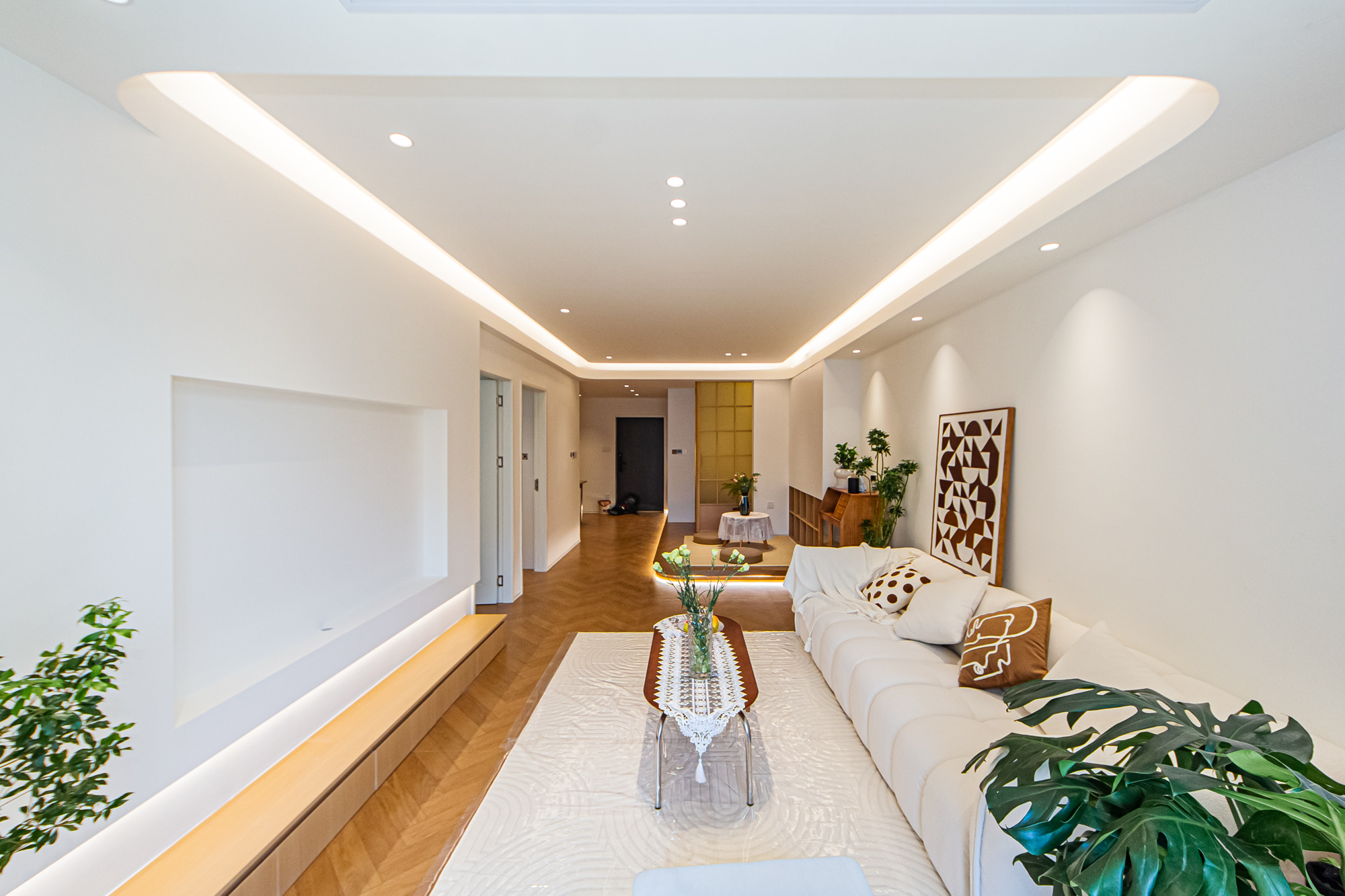 北辰三角洲E4区  3室2厅1卫    166.8万客厅