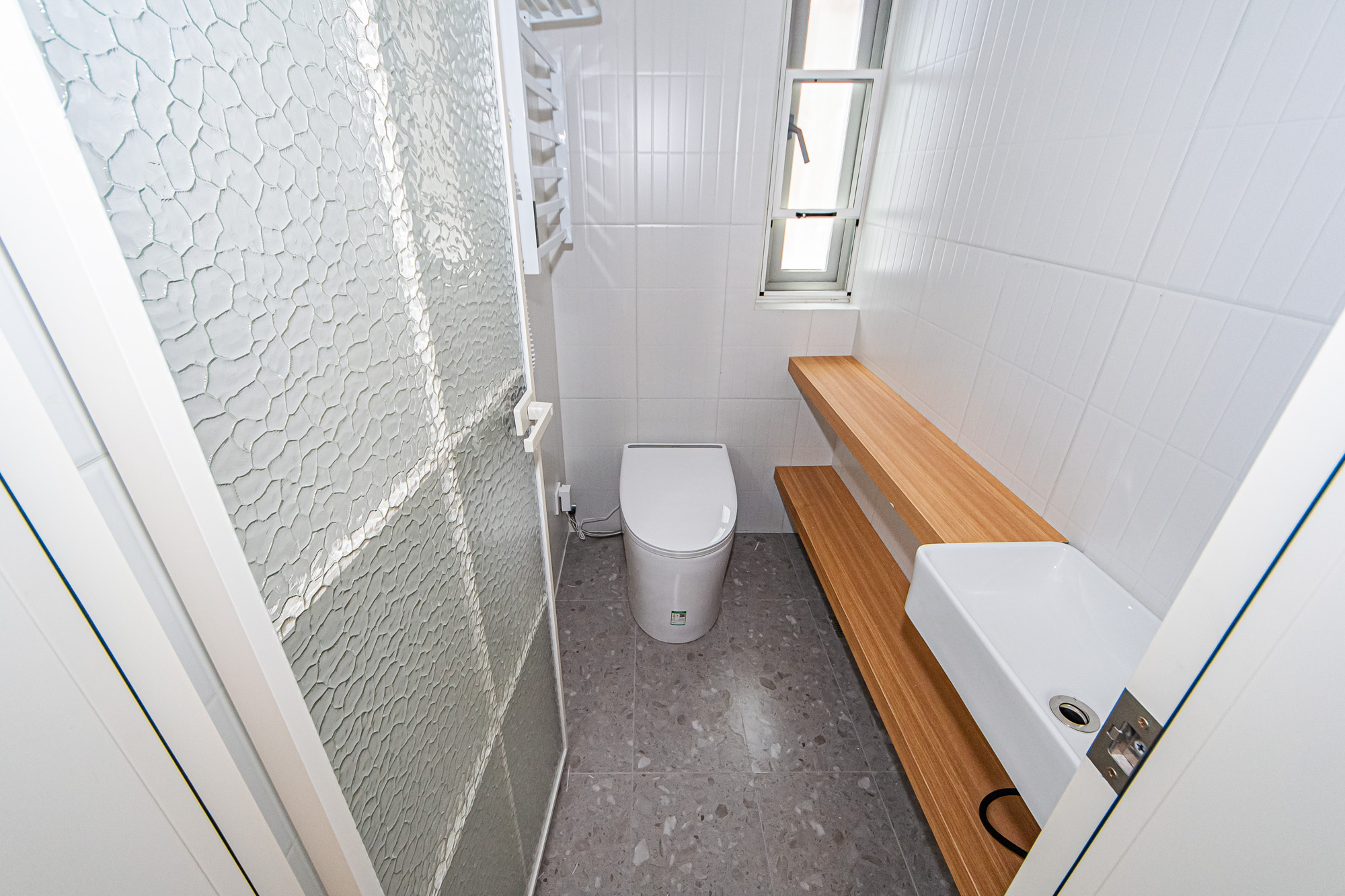 北辰三角洲E4区  3室2厅1卫    166.8万卫生间