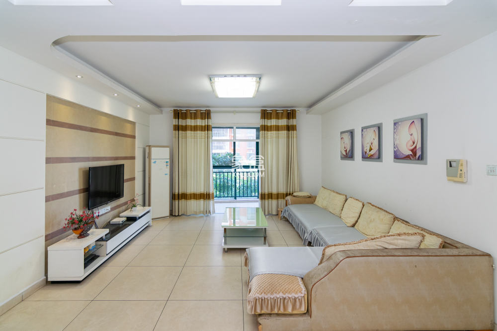 百合湖滨花园  4室2厅2卫    78.0万