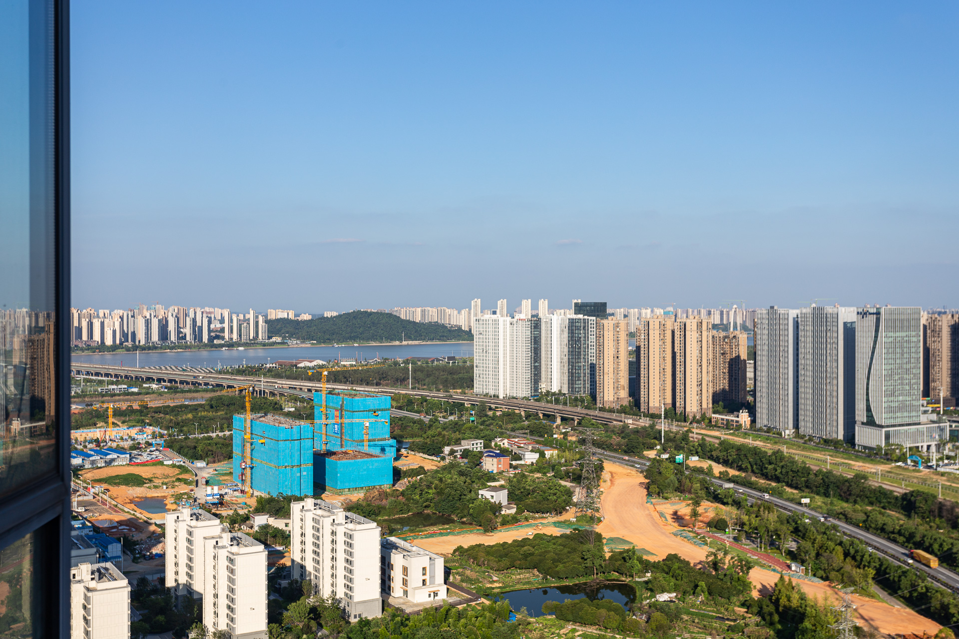 浩龙音乐界  4室2厅2卫   56.80万其他