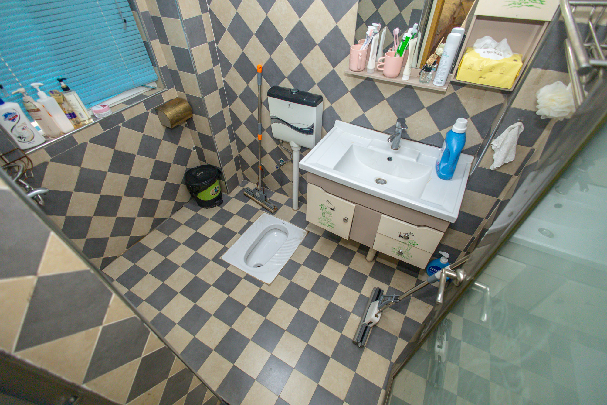 楚天世纪城东苑  2室2厅1卫    47.0万 楚天世纪城东苑  2室2厅1卫    47.0万卫生间