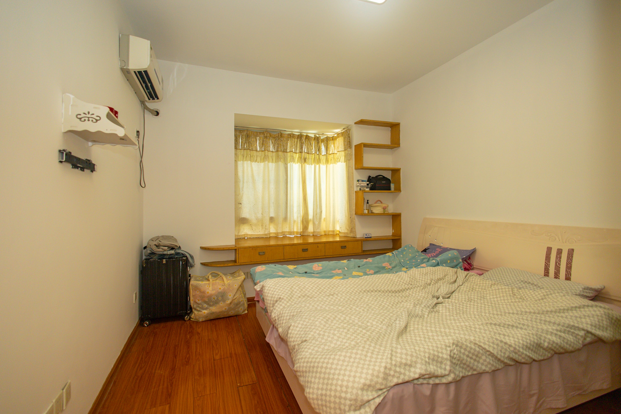 楚天世纪城东苑  2室2厅1卫    47.0万 楚天世纪城东苑  2室2厅1卫    47.0万卧室