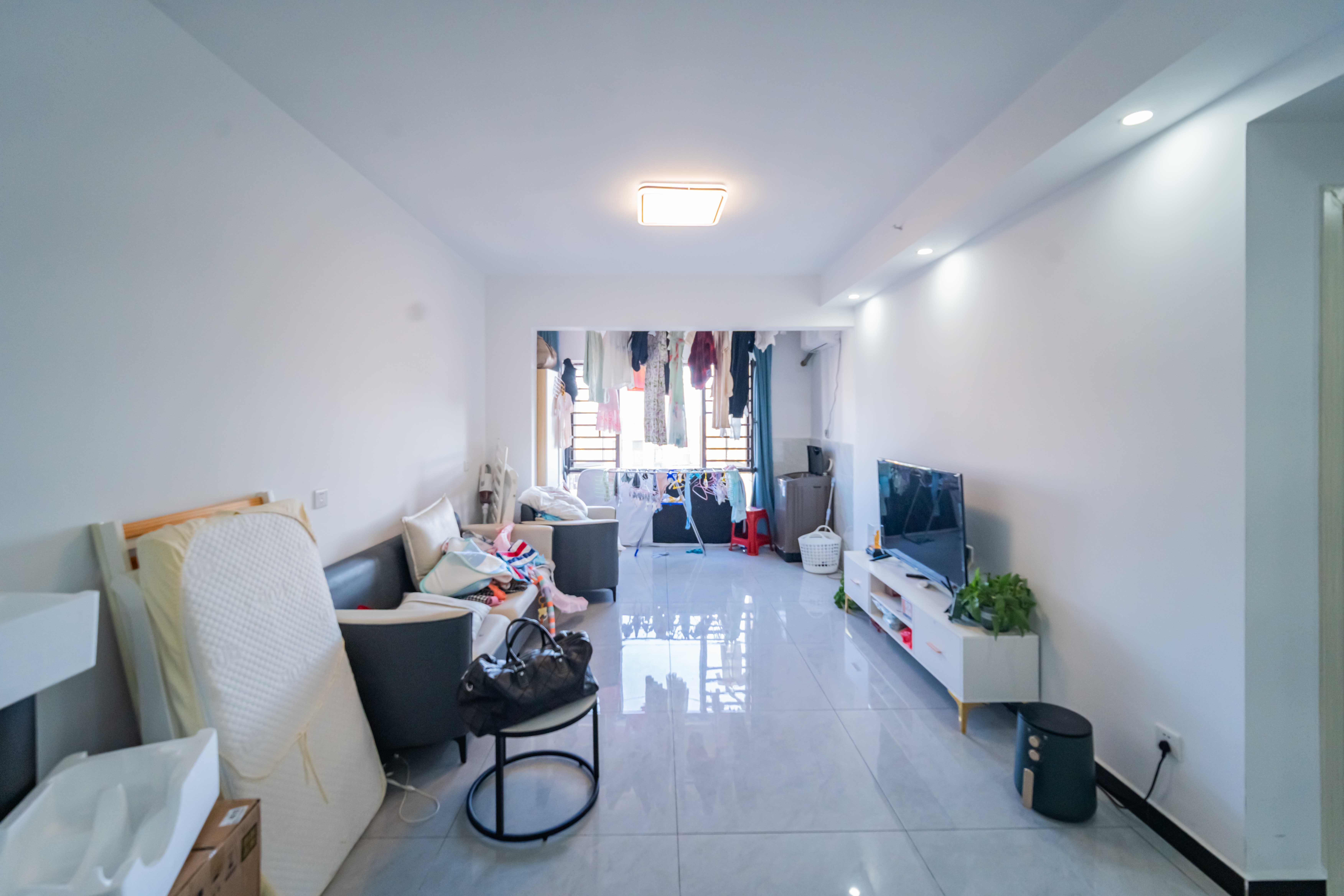 阳光城尚东湾凌云府  3室2厅1卫    92.0万 阳光城尚东湾凌云府  3室2厅1卫    92.0万