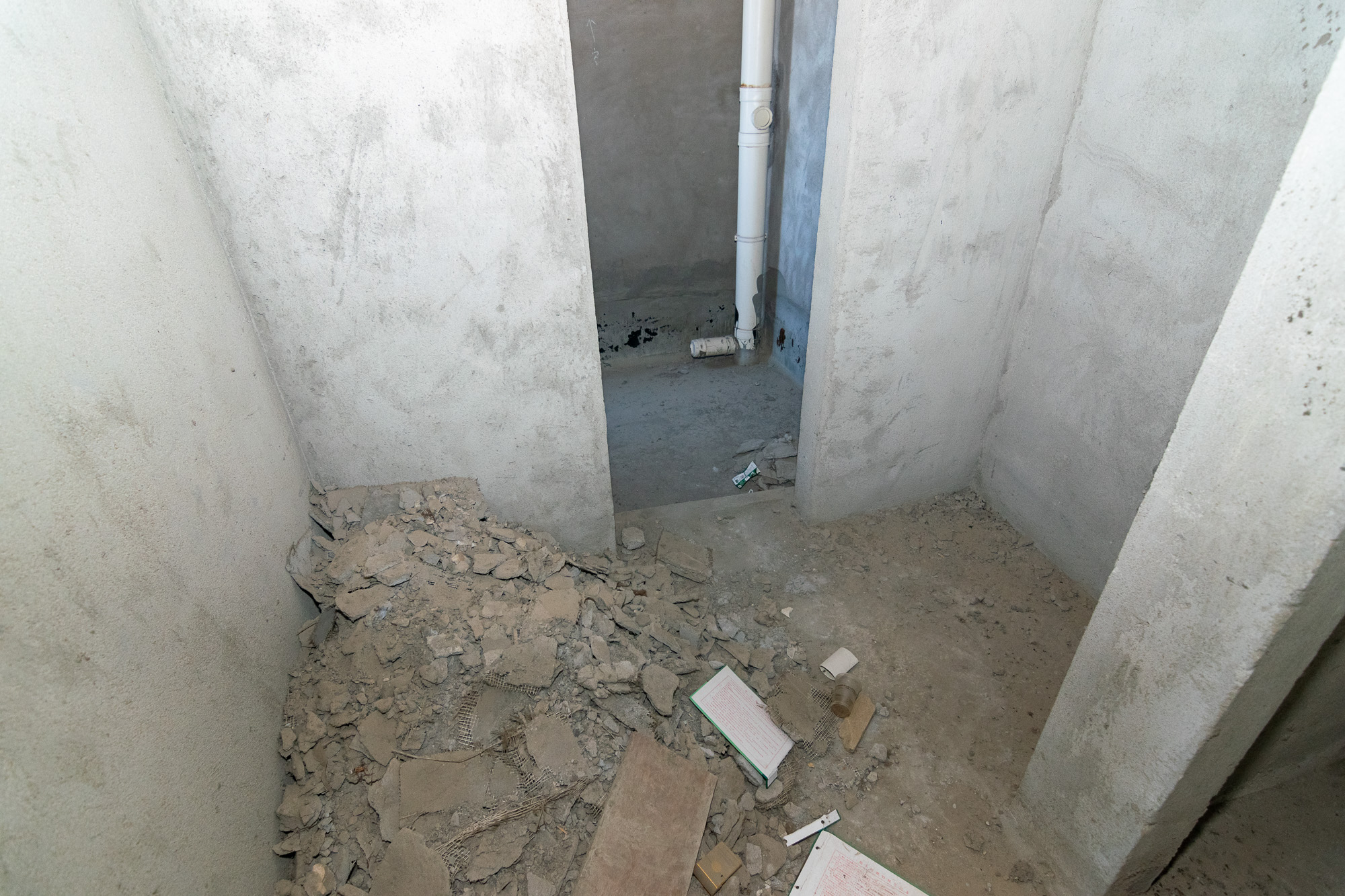 联诚国际城  3室2厅2卫    65.0万卫生间