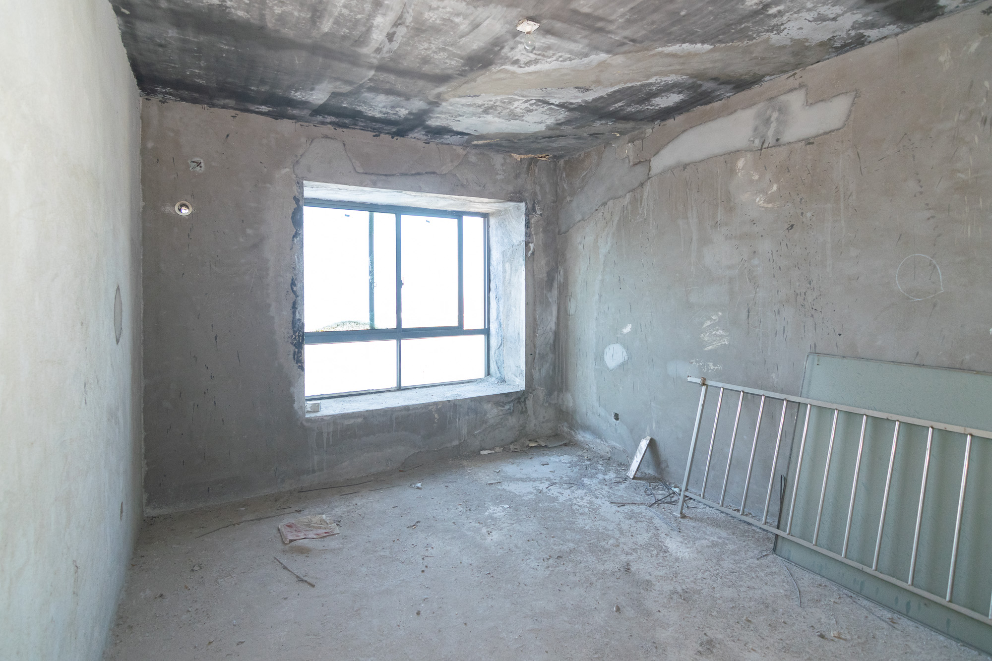 联诚国际城 3室2厅2卫 65.0万 联诚国际城 3室2厅2卫 65.0万卧室