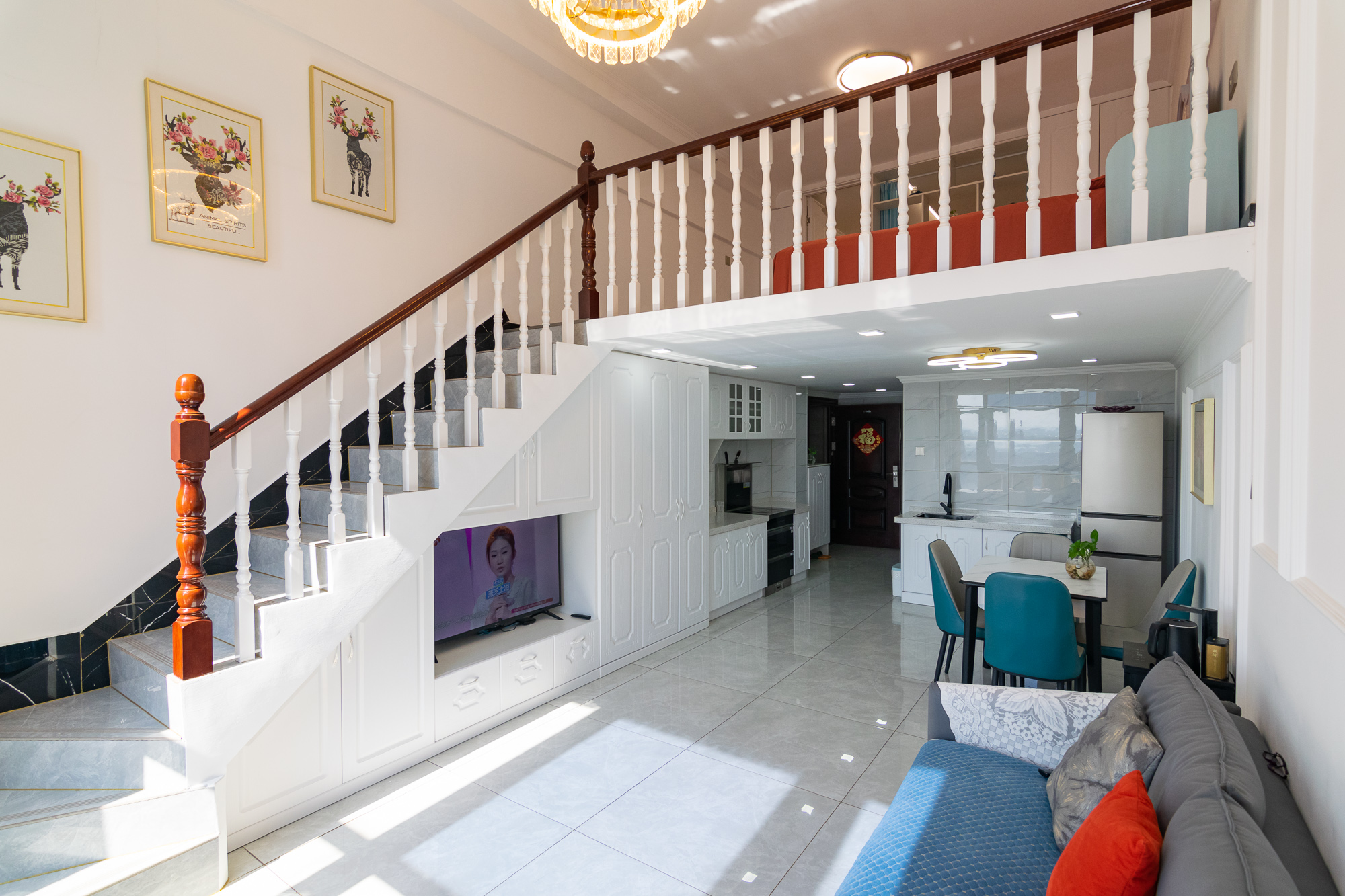 正荣财富中心  2室2厅1卫    49.8万 正荣财富中心  2室2厅1卫    49.8万客厅