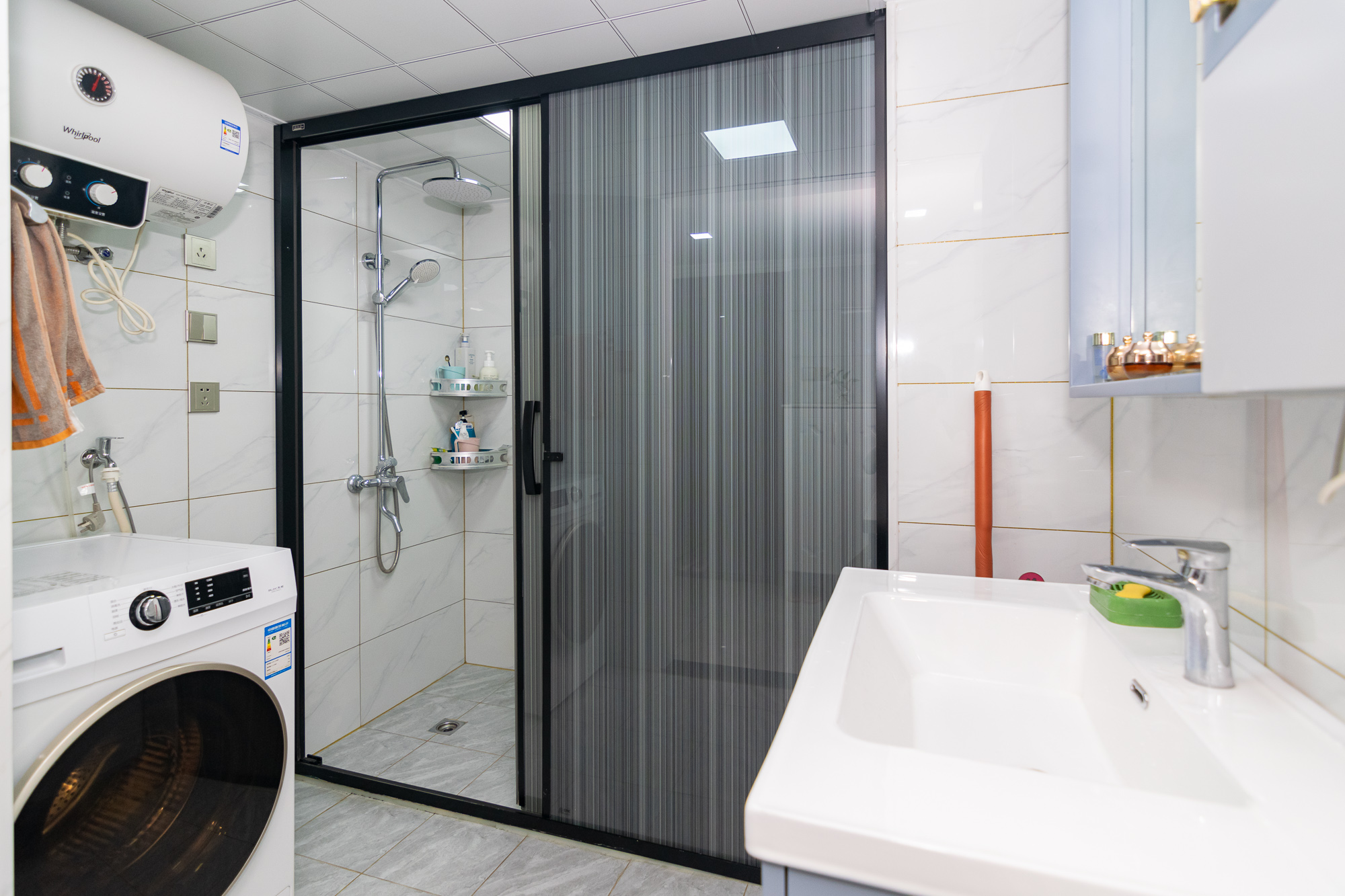 正荣财富中心  2室2厅1卫    49.8万 正荣财富中心  2室2厅1卫    49.8万卫生间