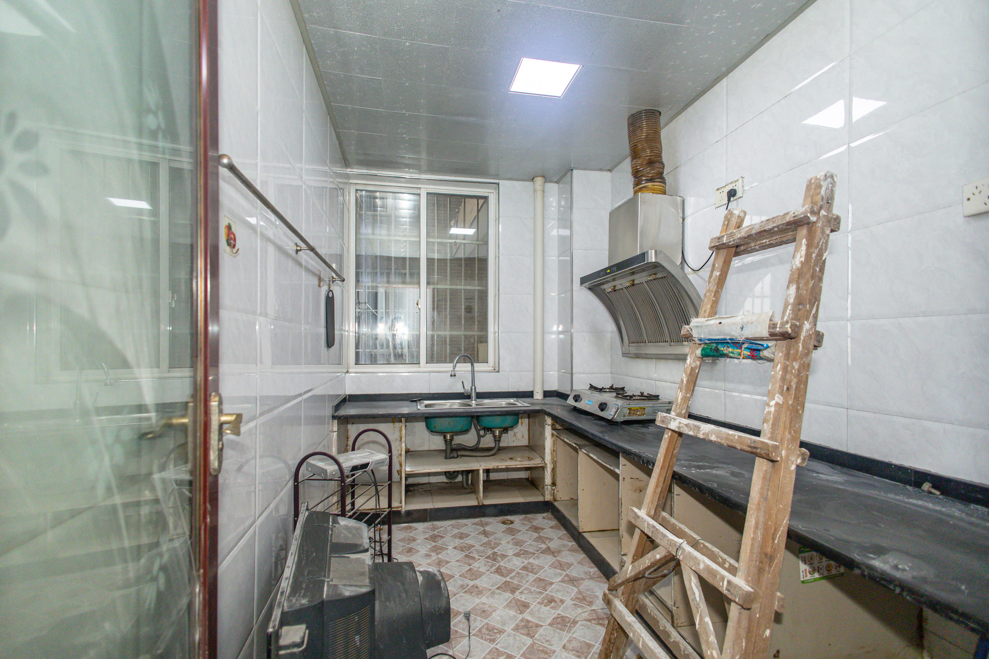 紫晶城 2室2厅1卫 39.0万 紫晶城 2室2厅1卫 39.0万厨房