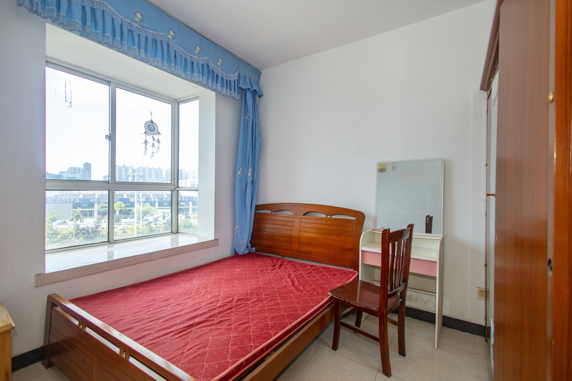 紫晶城 2室2厅1卫 39.0万 紫晶城 2室2厅1卫 39.0万卧室