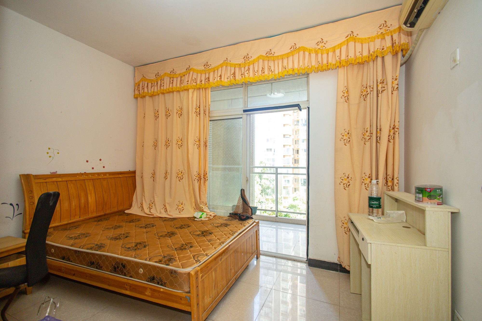 紫晶城 2室2厅1卫 39.0万 紫晶城 2室2厅1卫 39.0万卧室