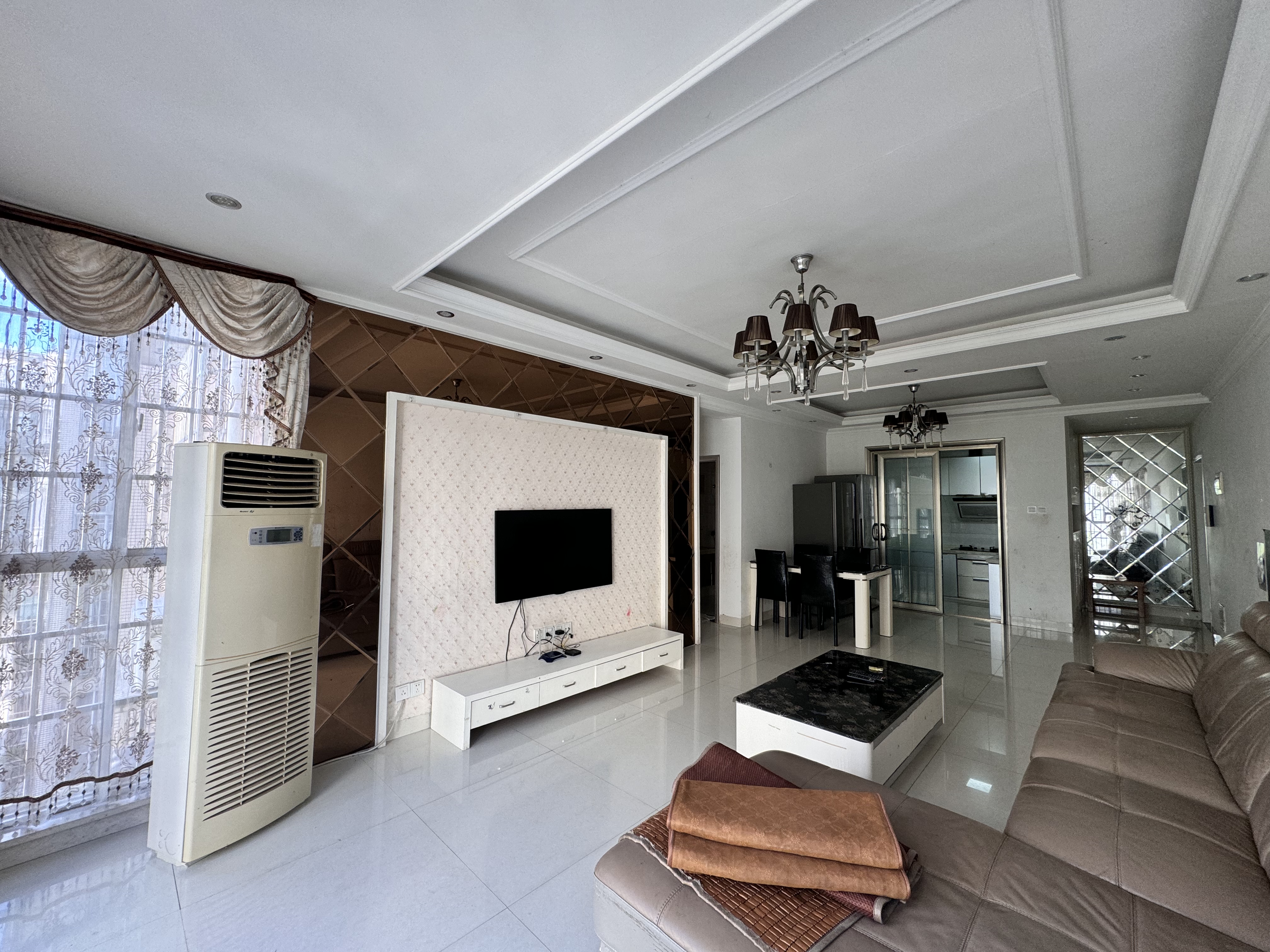 海德堡三期  3室2厅2卫    45.0万 海德堡三期  3室2厅2卫    45.0万室内图