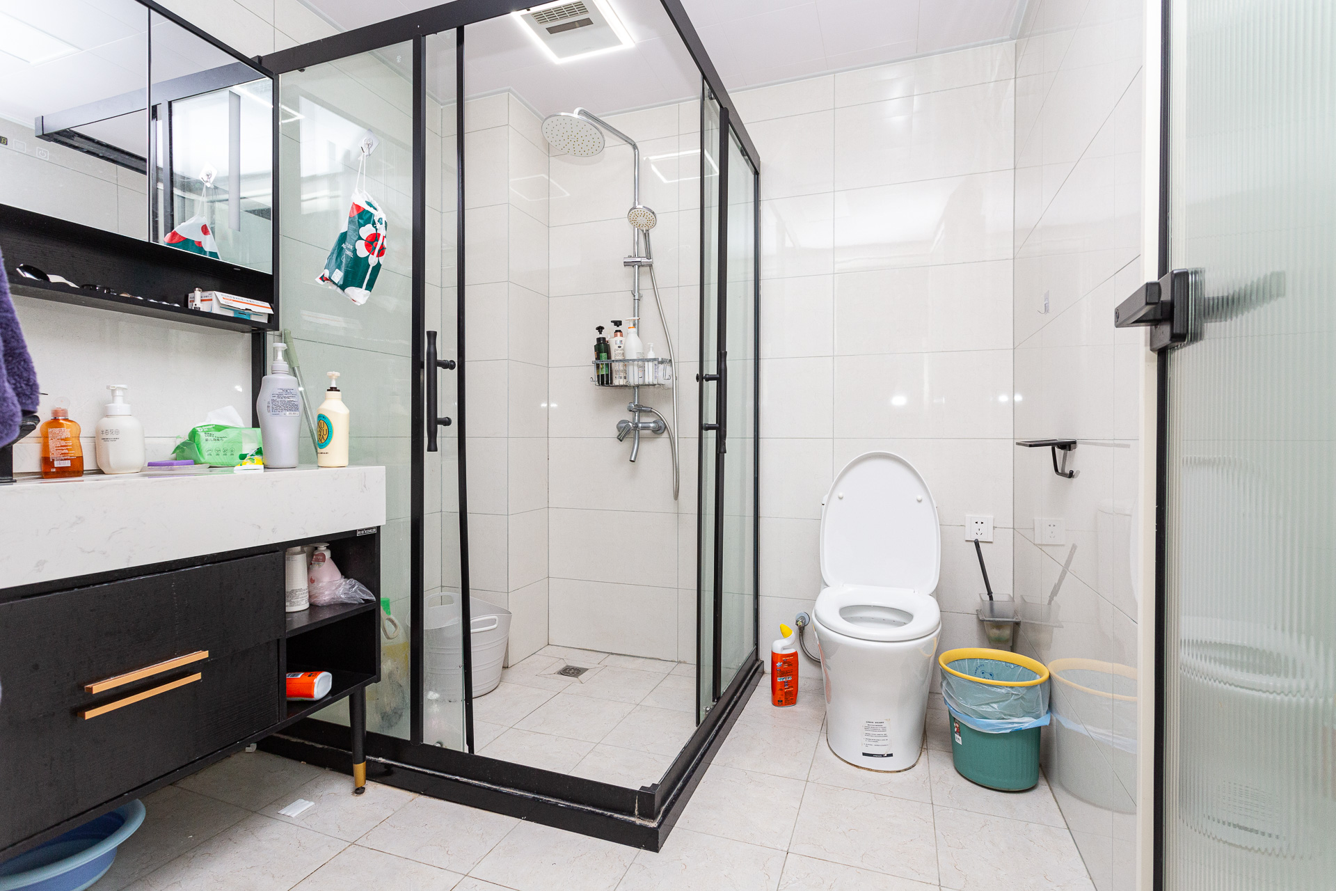 盈峰翠邸 3室2厅2卫 135.0万 盈峰翠邸 3室2厅2卫 135.0万卫生间