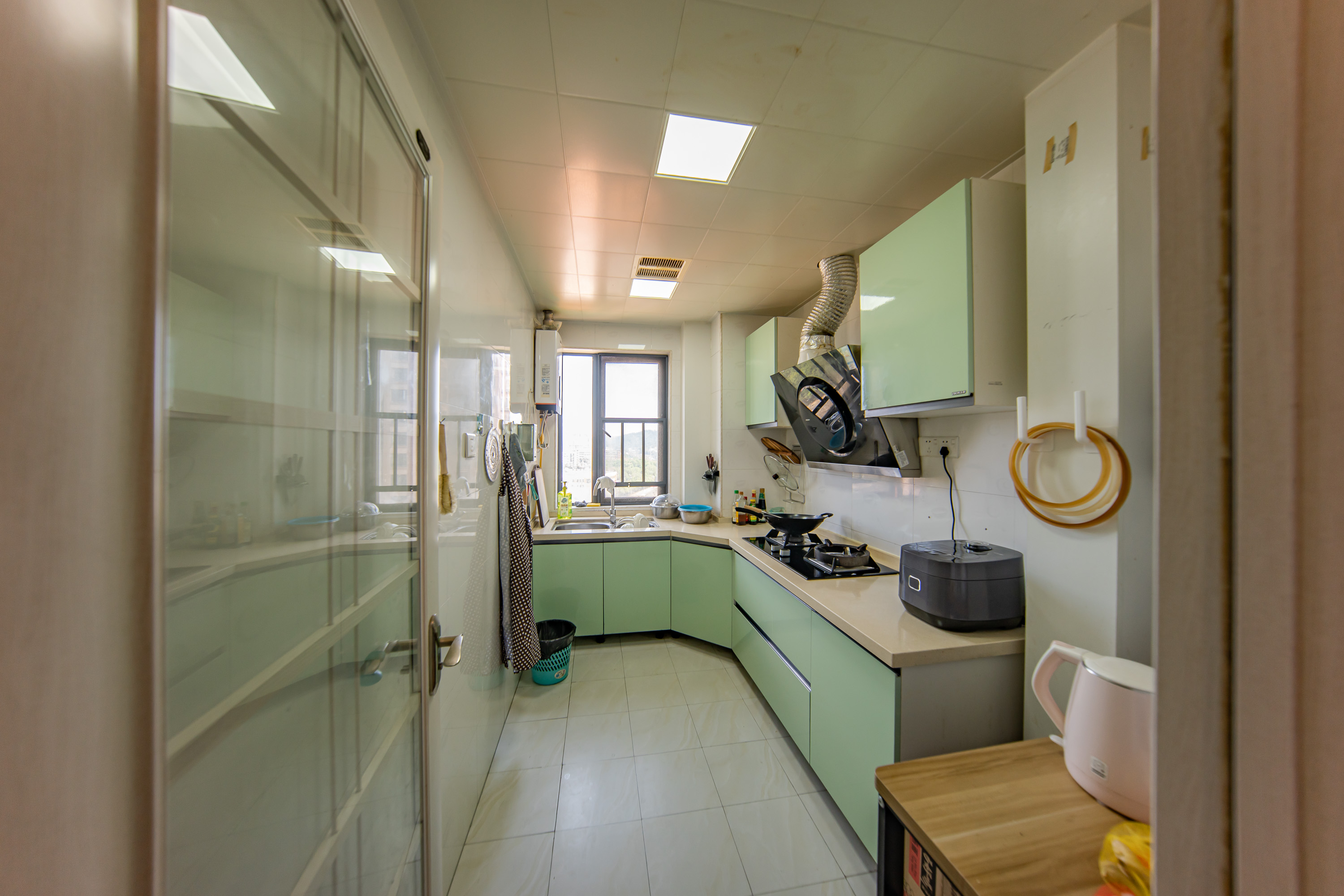 邦盛水岸御园 4室2厅2卫 88.8万 邦盛水岸御园 4室2厅2卫 88.8万厨房