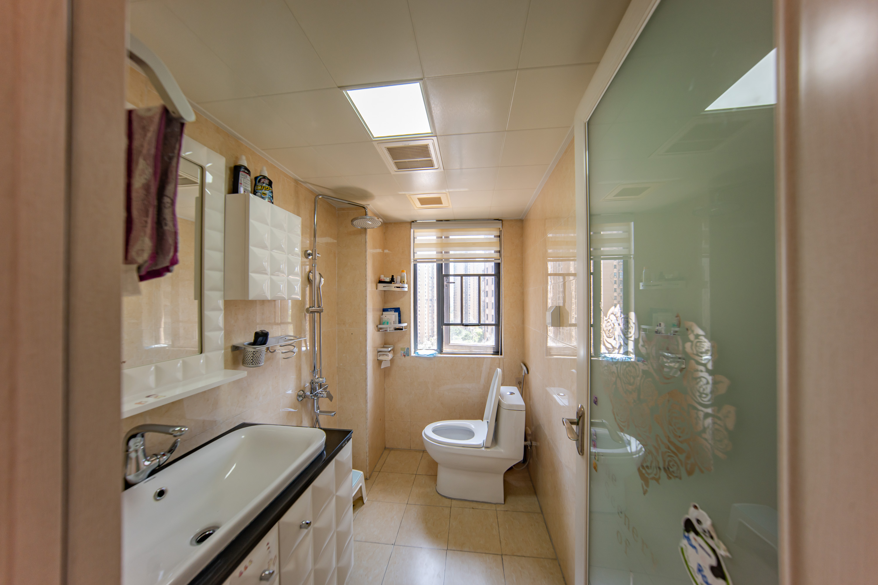 邦盛水岸御园 4室2厅2卫 88.8万 邦盛水岸御园 4室2厅2卫 88.8万卫生间