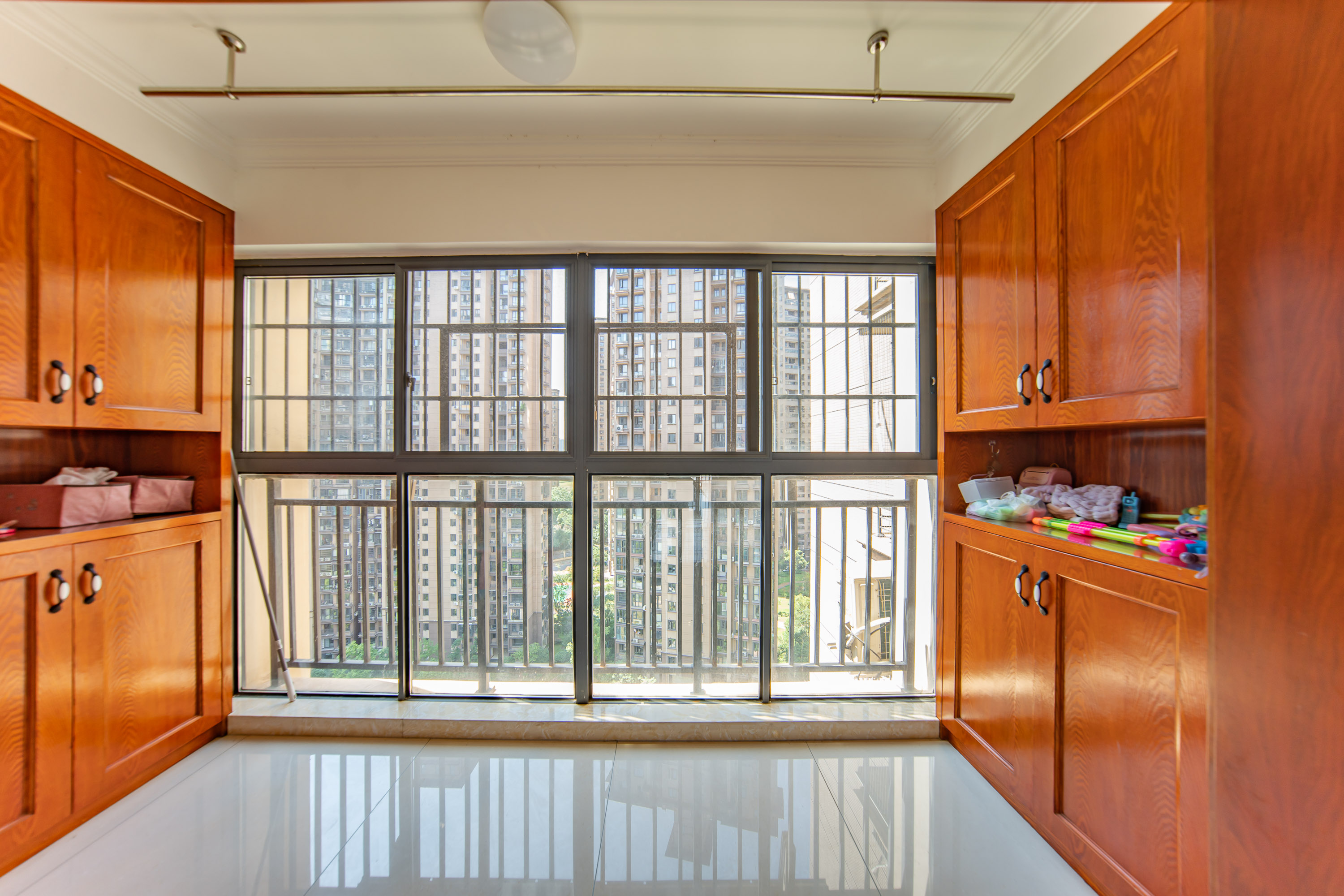 邦盛水岸御园 4室2厅2卫 88.8万 邦盛水岸御园 4室2厅2卫 88.8万阳台