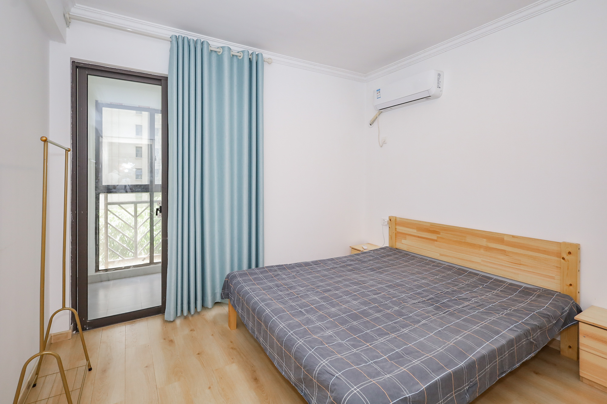 旭辉藏郡(藏郡、旭湘华府) 3室2厅1卫 208.0万 旭辉藏郡(藏郡、旭湘华府) 3室2厅1卫 208.0万卧室