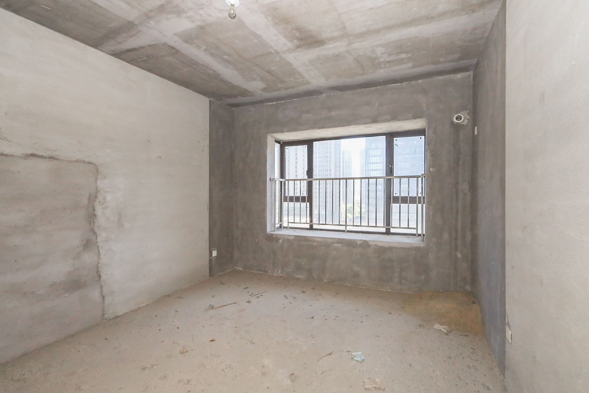 钰龙天下二期(钰龙佳园) 4室2厅2卫 275.0万 钰龙天下二期(钰龙佳园) 4室2厅2卫 275.0万卧室