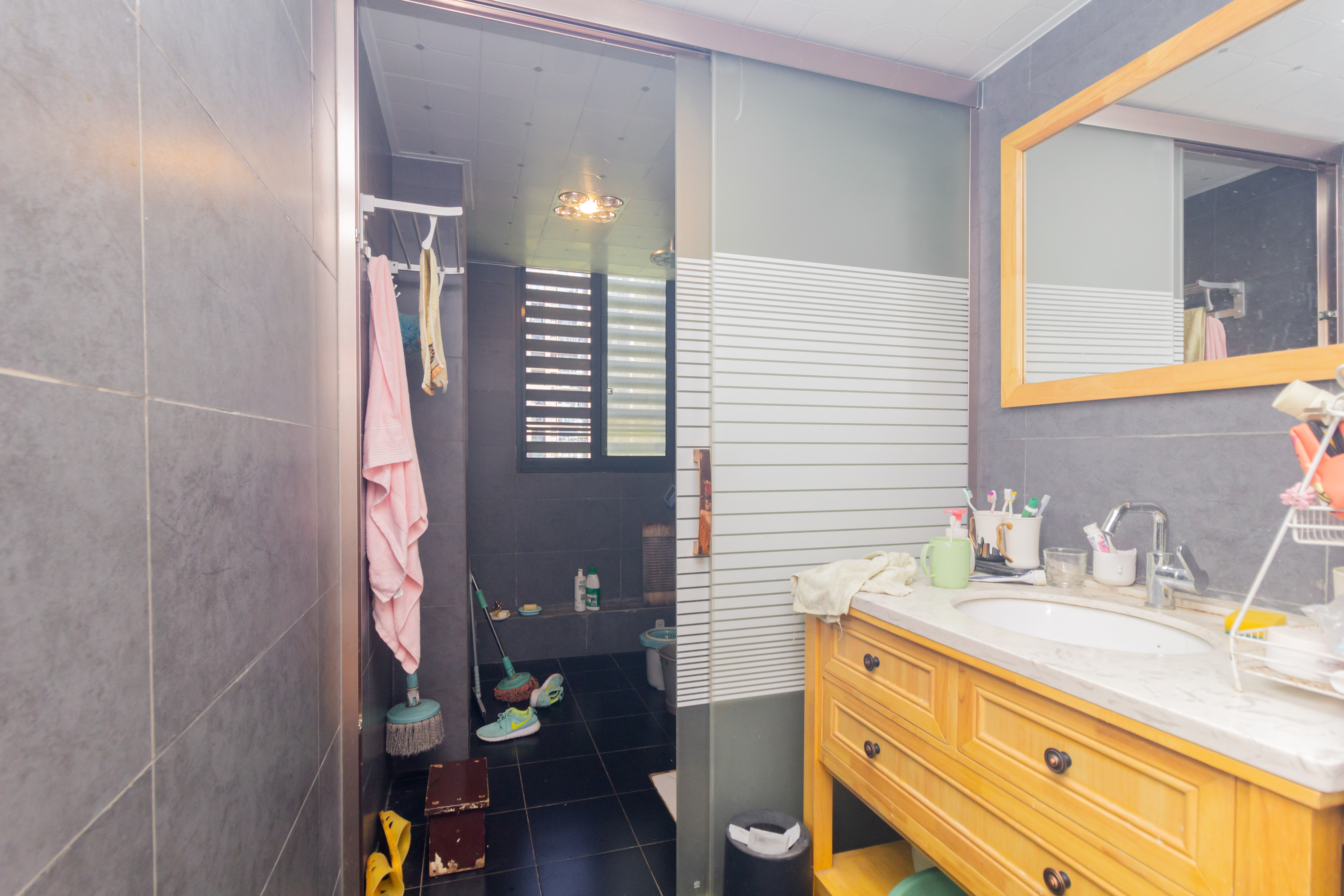 辉煌国际城一期 3室2厅2卫 120.0万 辉煌国际城一期 3室2厅2卫 120.0万卫生间