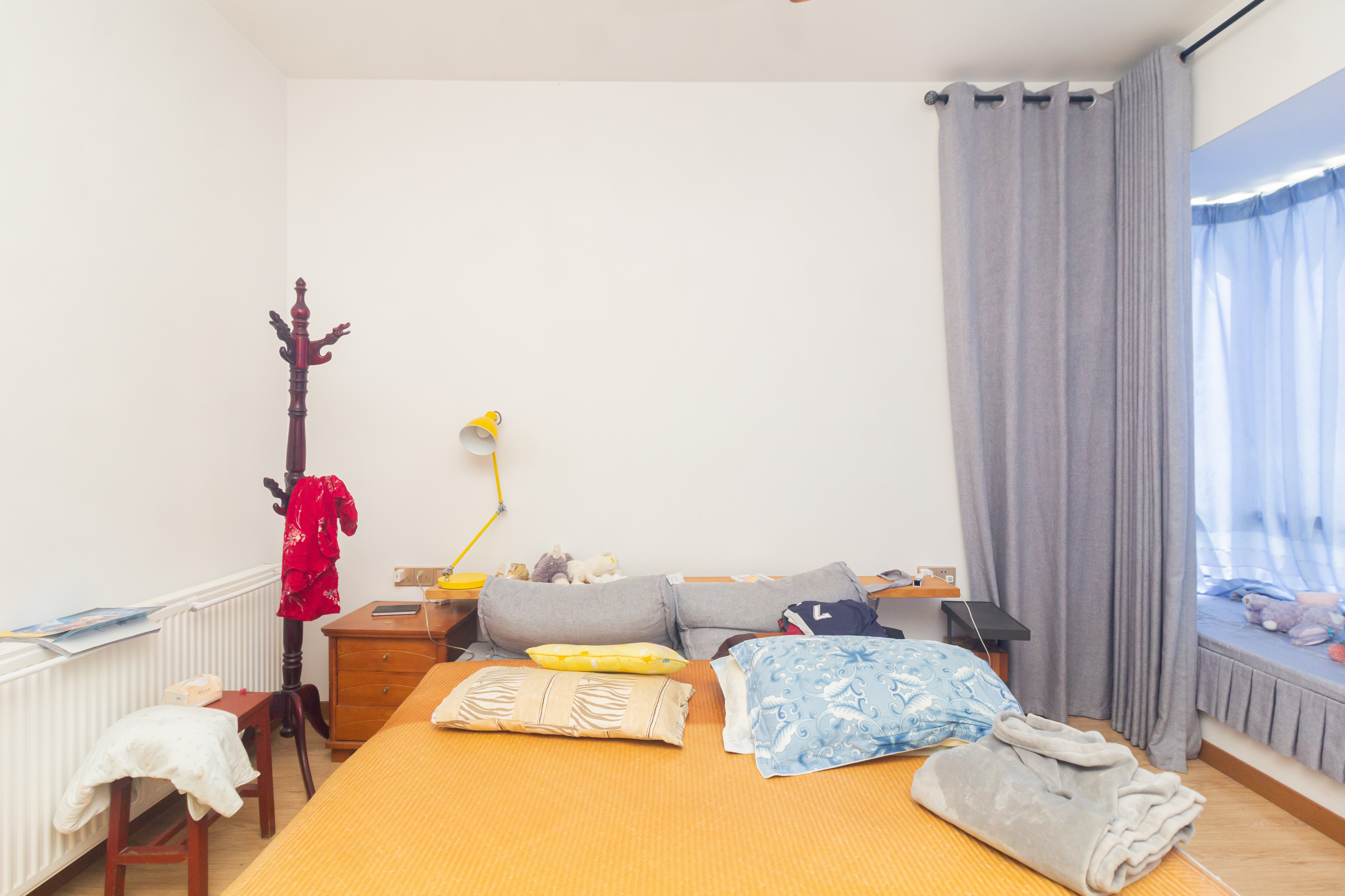 辉煌国际城一期 3室2厅2卫 120.0万 辉煌国际城一期 3室2厅2卫 120.0万卧室