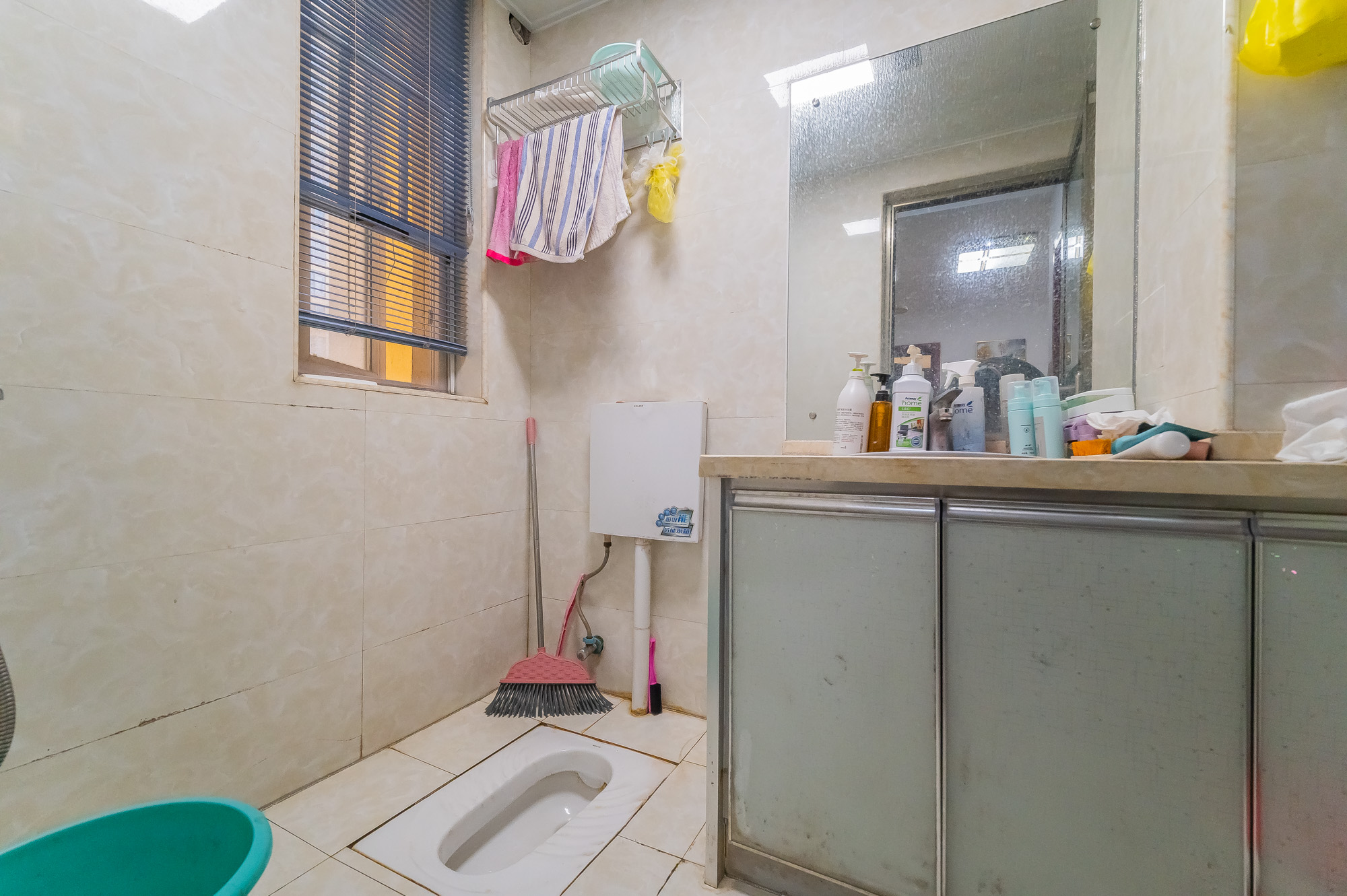 MOMA当代广场 3室2厅1卫 72.0万 MOMA当代广场 3室2厅1卫 72.0万卫生间