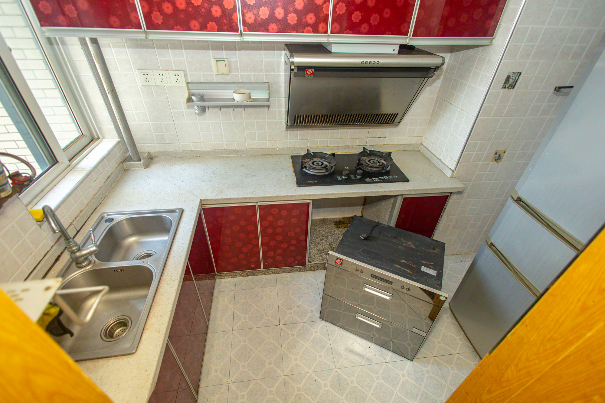 时代星城  2室2厅1卫    45.0万厨房