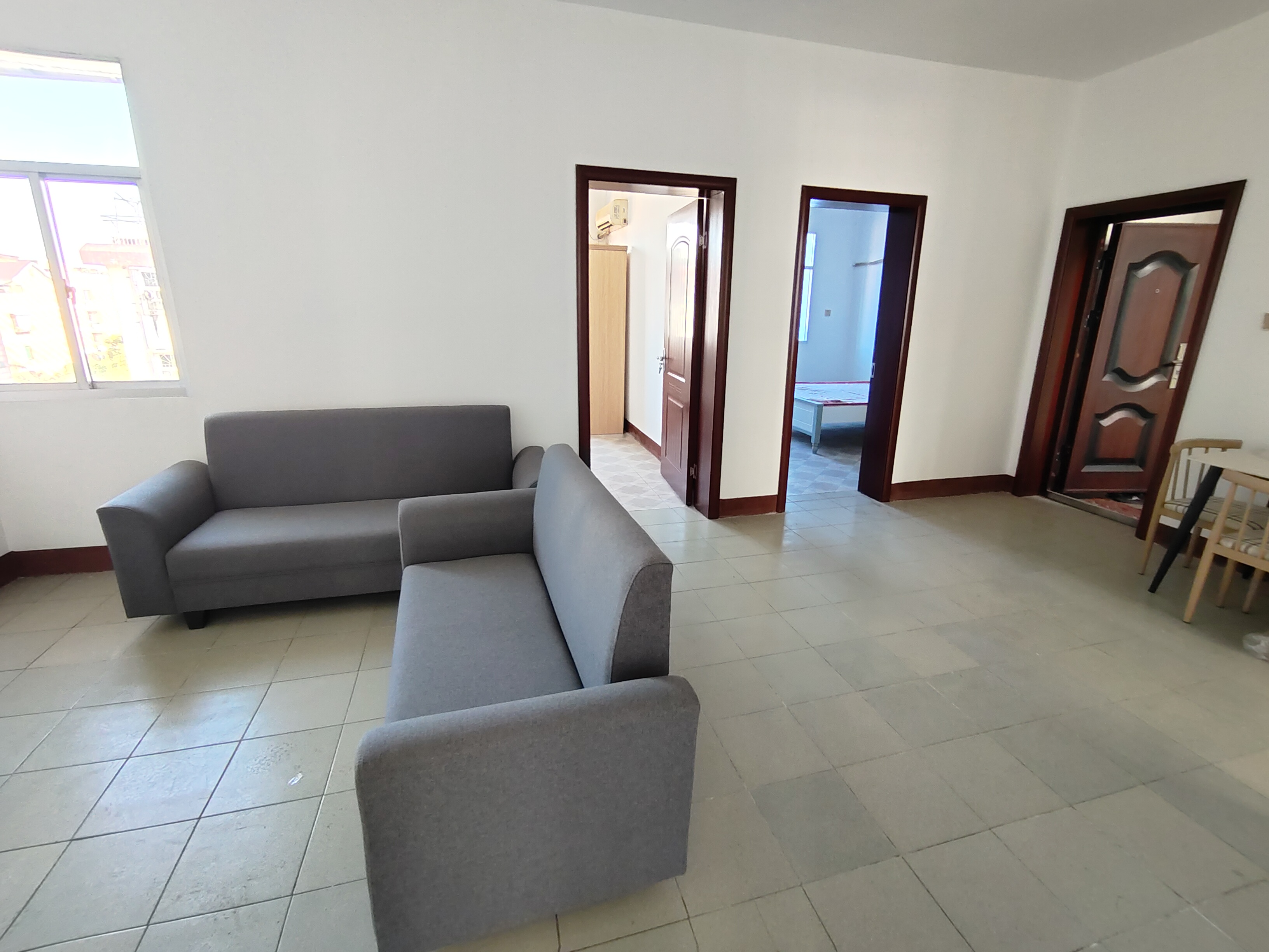 天鹅花园 3室2厅1卫 20.0万 天鹅花园 3室2厅1卫 20.0万室内图