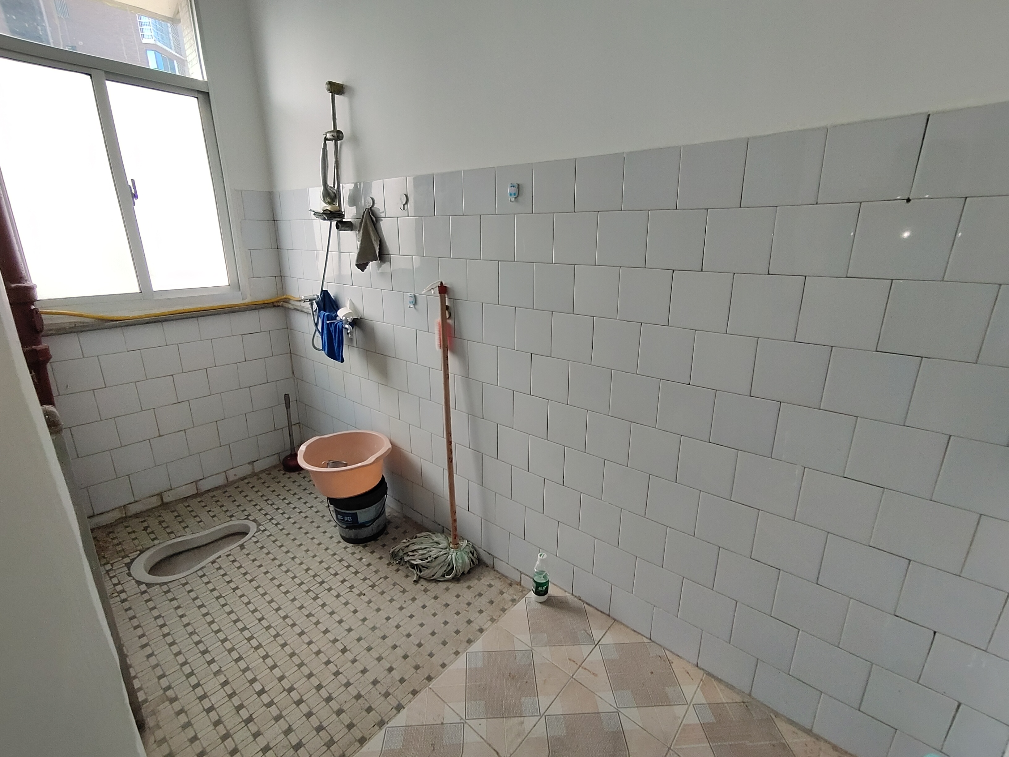 天鹅花园 3室2厅1卫 20.0万 天鹅花园 3室2厅1卫 20.0万室内图