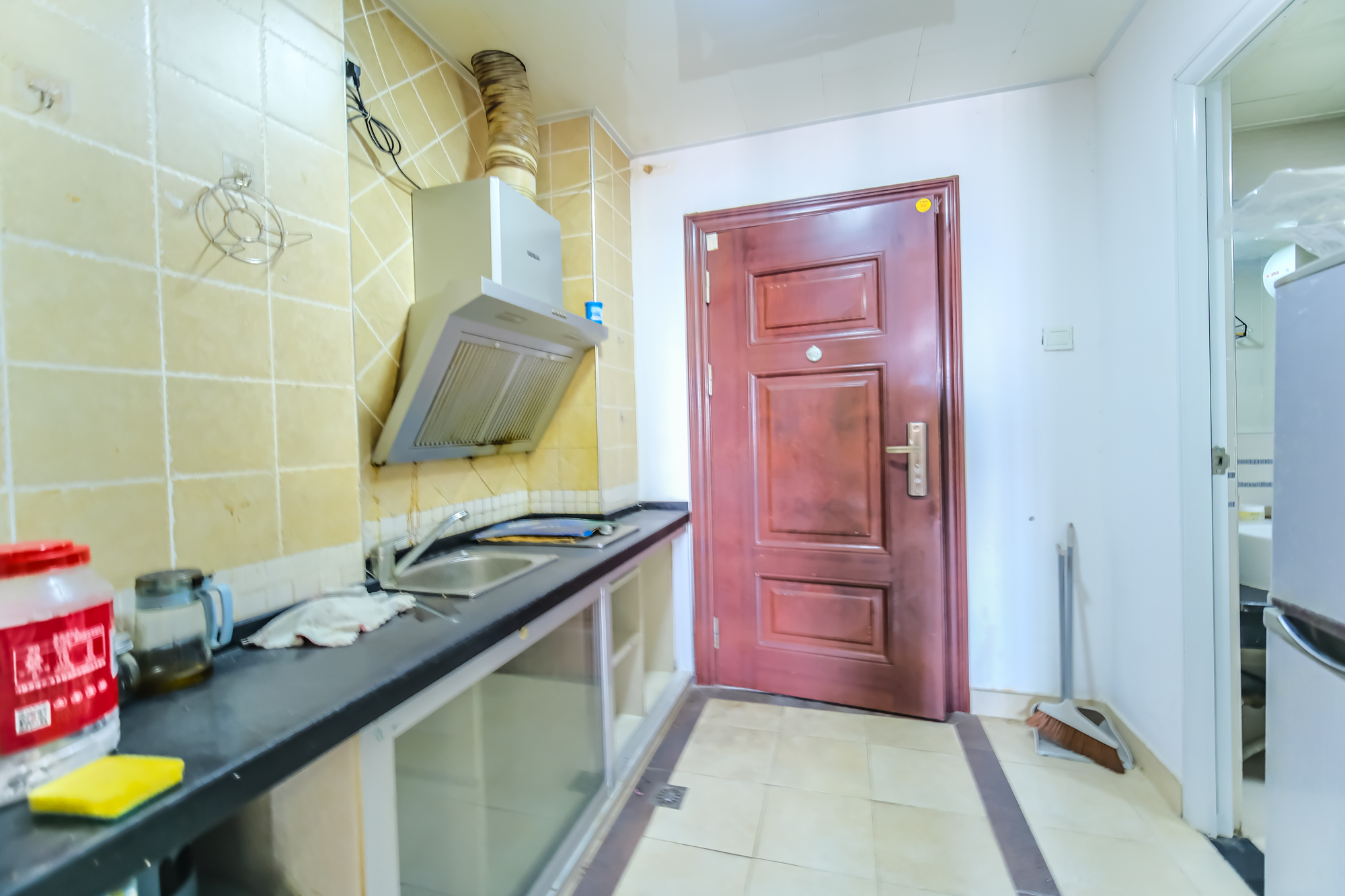 月亮湾草莓街区一、二期 1室1厅1卫 25.0万 月亮湾草莓街区一、二期 1室1厅1卫 25.0万厨房