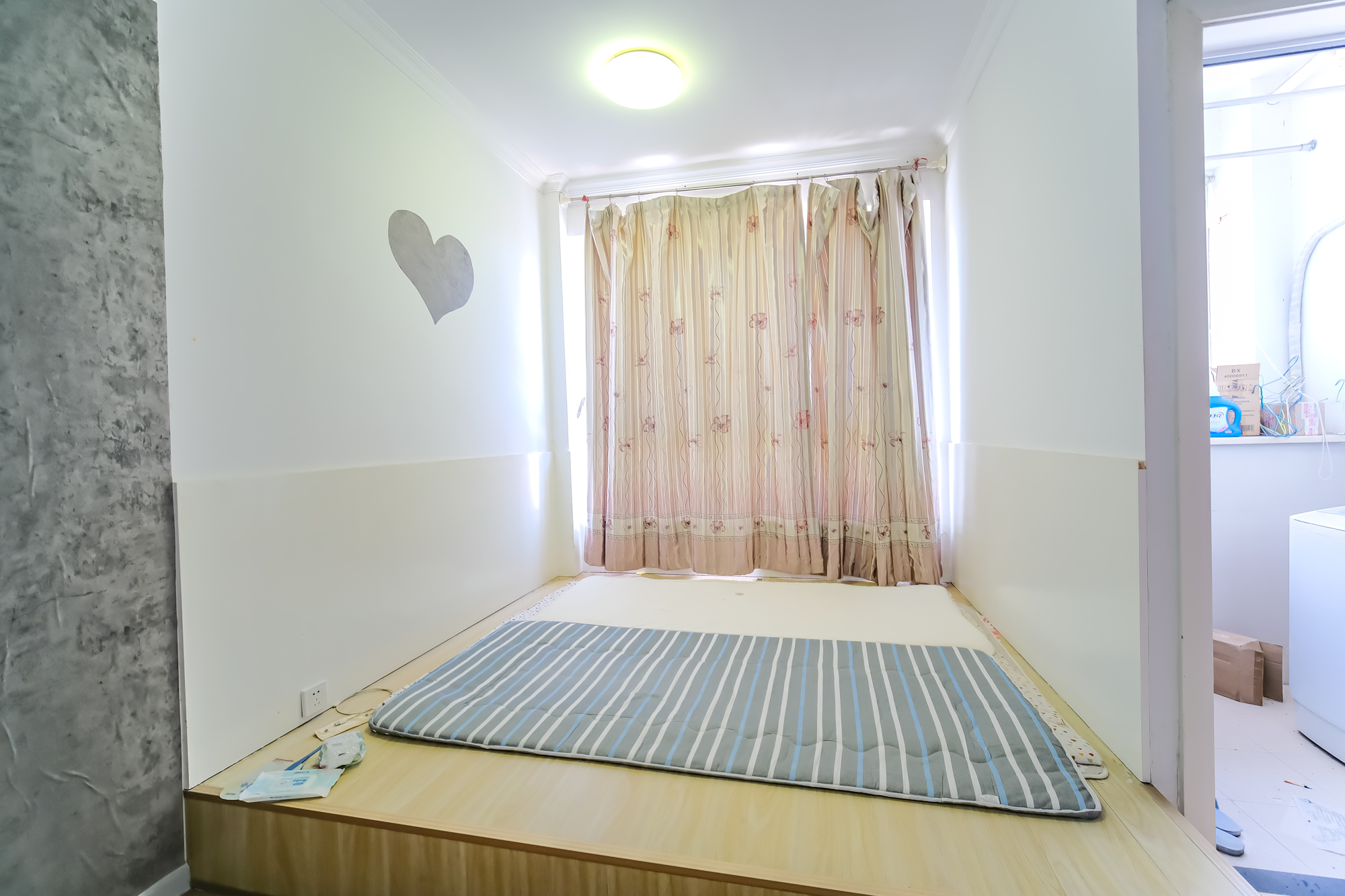 月亮湾草莓街区一、二期 1室1厅1卫 25.0万 月亮湾草莓街区一、二期 1室1厅1卫 25.0万客厅