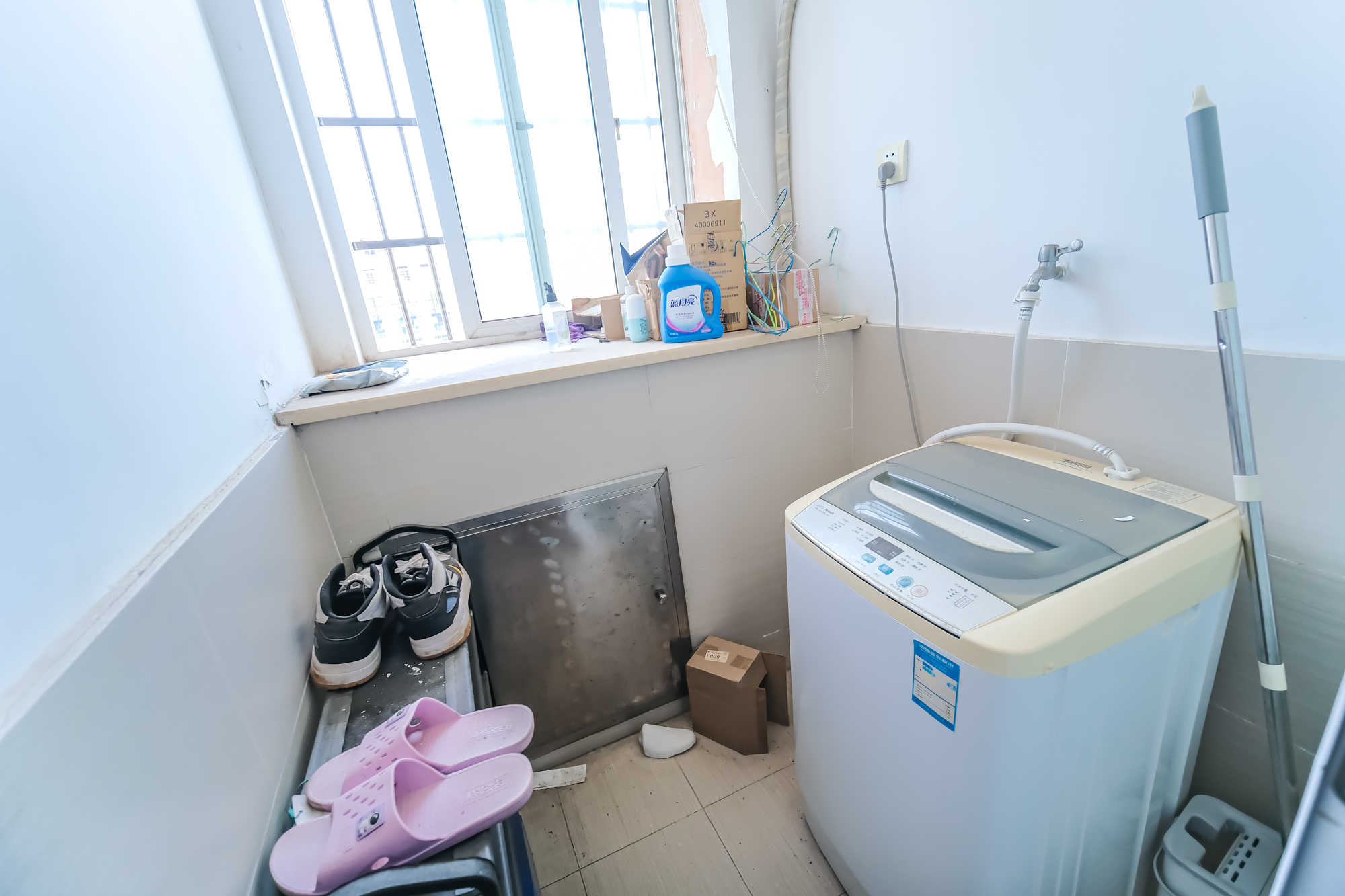 月亮湾草莓街区一、二期 1室1厅1卫 25.0万 月亮湾草莓街区一、二期 1室1厅1卫 25.0万阳台