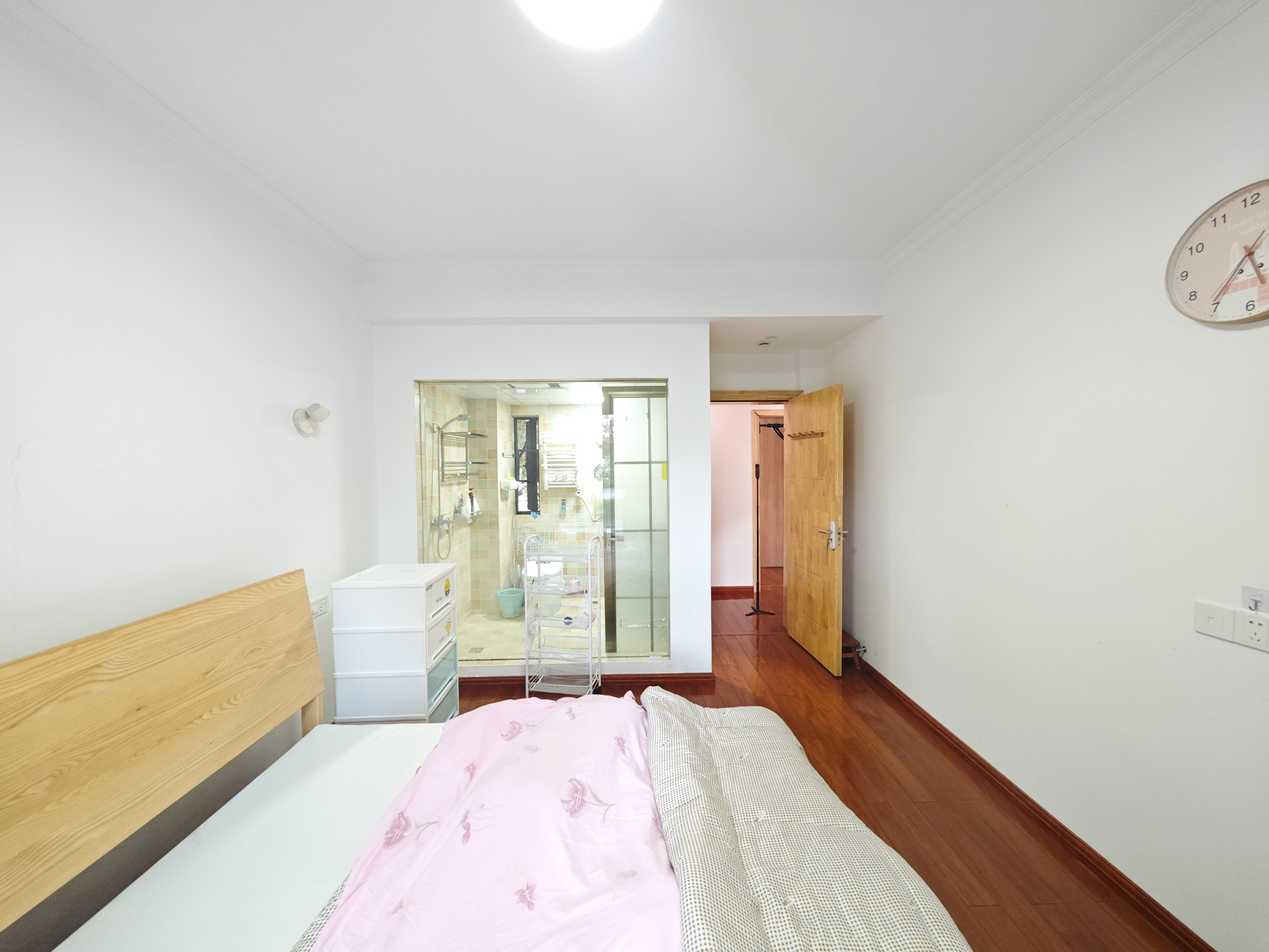 中建嘉和城  3室2厅2卫   120.00万卧室